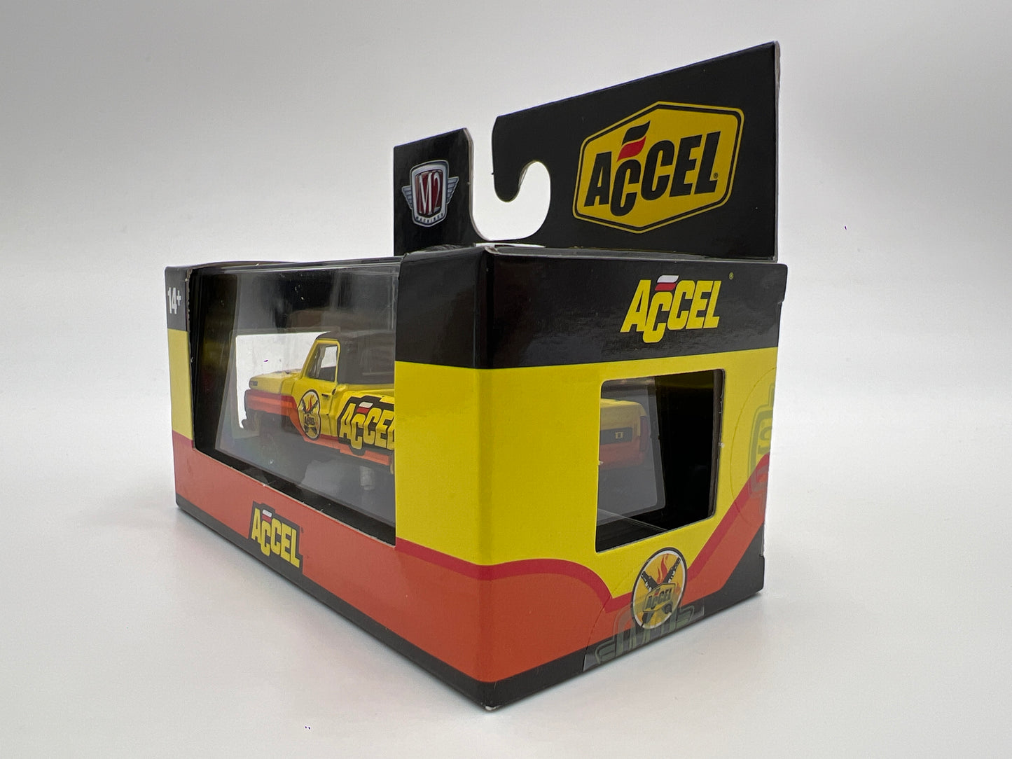 M2 Machines OReilly Exclusive 1972 Ford F-250 Custom 4x4 Accel S136