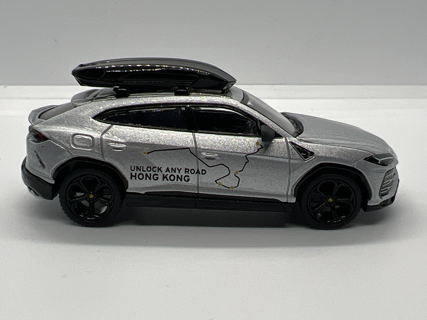 MiniGT X Lamborghini Hong Kong #443 Lamborghini Urus Silver