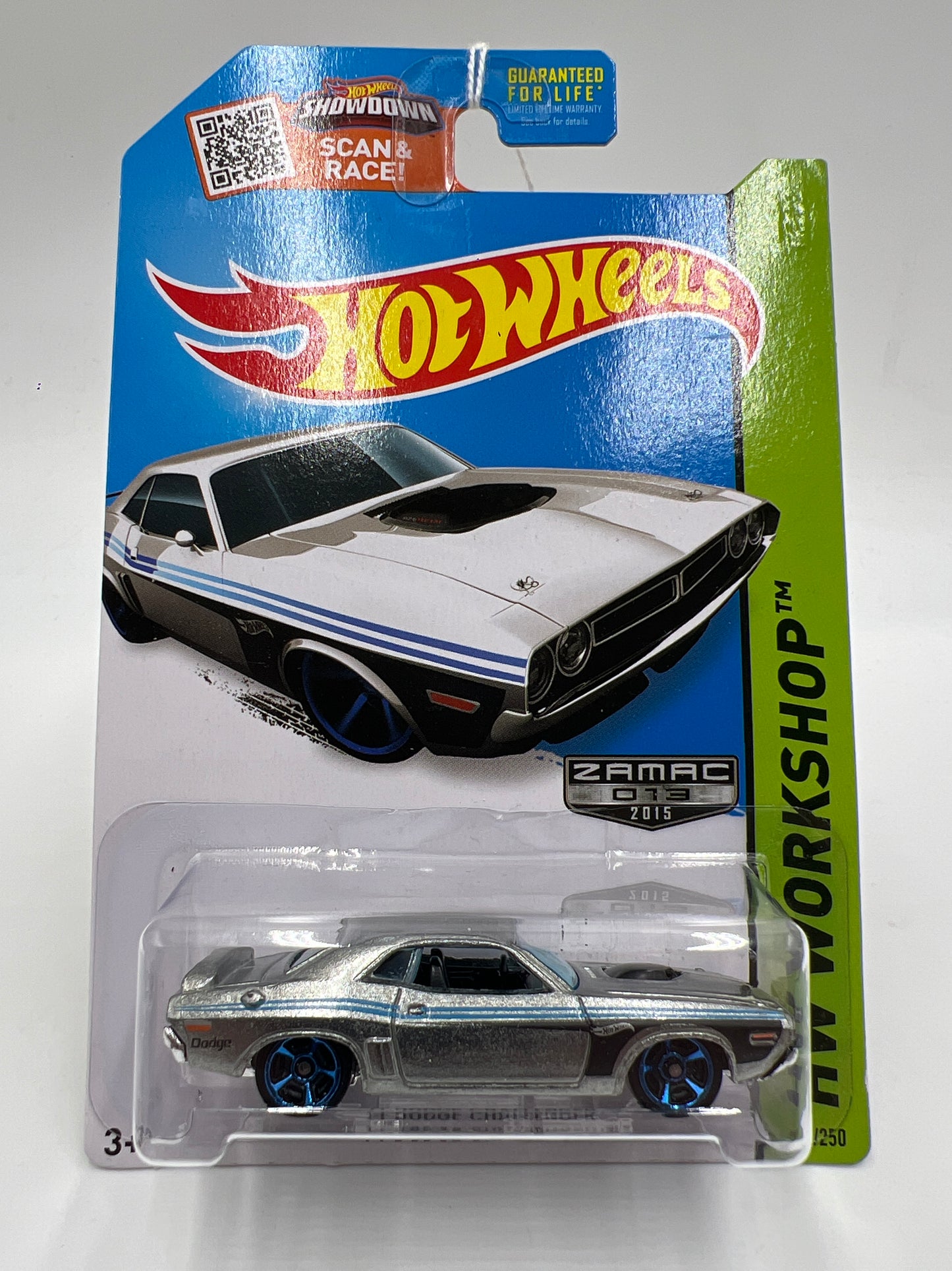 2015 Hot Wheels Walmart Exclusive Zamac 13 #227 71 Dodge Challenger 148E