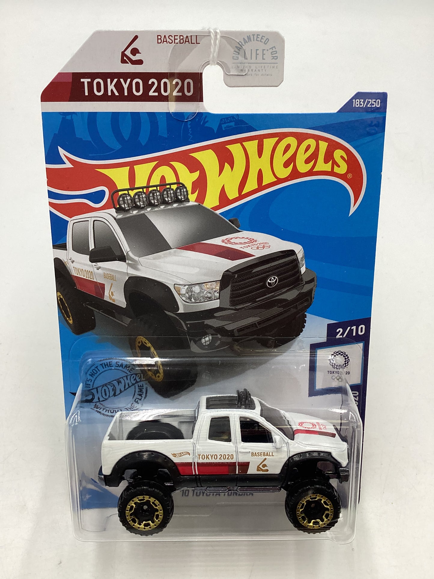 2020 Hot Wheels #183 White 10 Toyota Tundra 95C