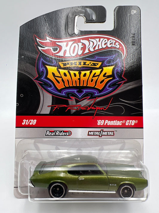 Hot Wheels Premium Phils Garage #31 69 Pontiac GTO Green 243F
