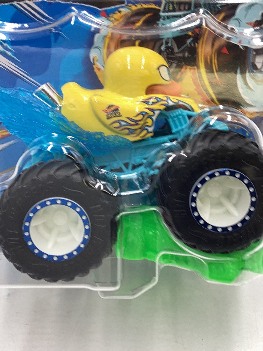 Hot wheels monster Trucks Back to Basics 1/7 Duck n’ Roll 134G