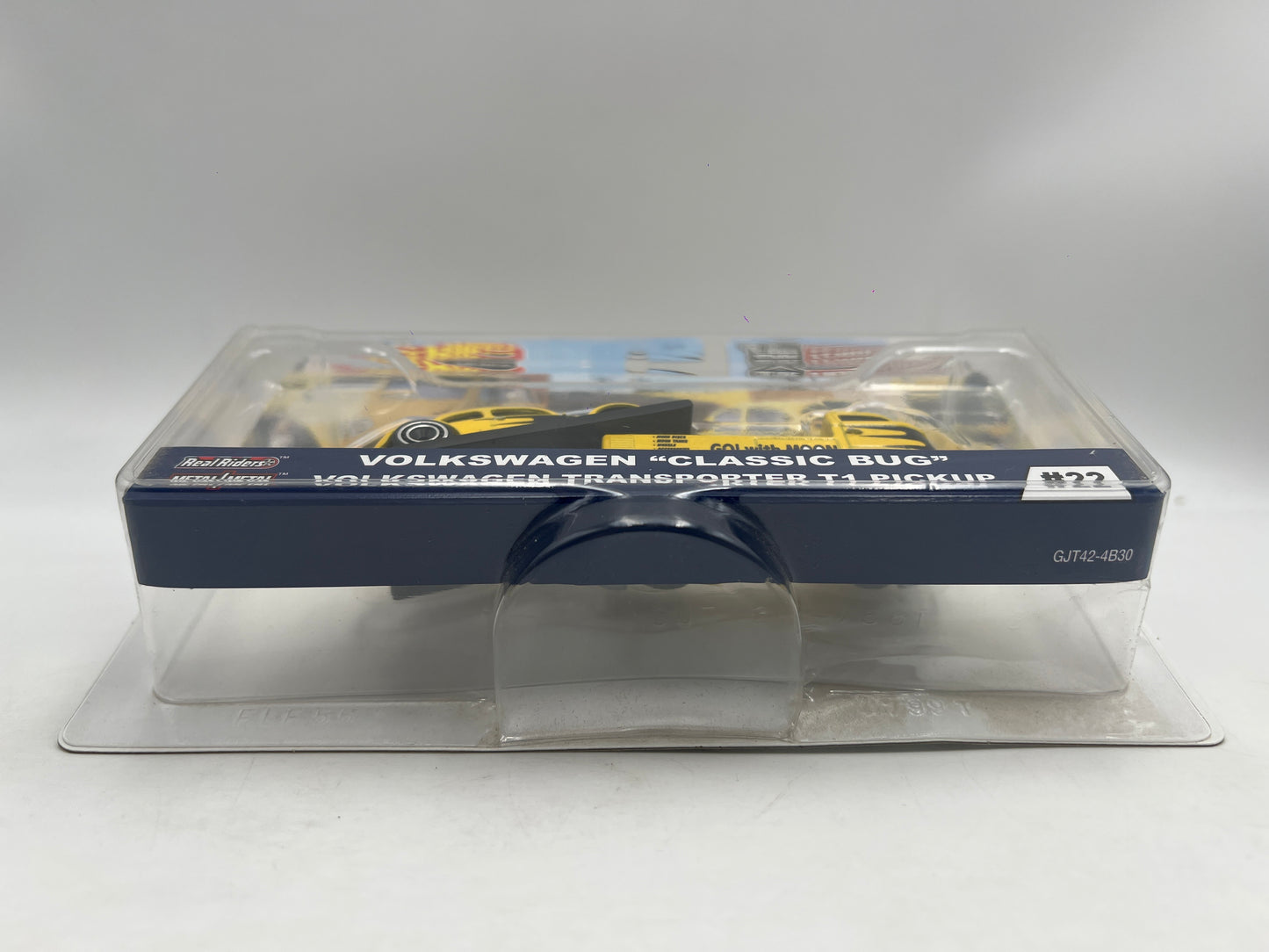 Hot Wheels Team Transport #22 Mooneyes Volkswagen Classic Bug & T1 Pickup W/Protector