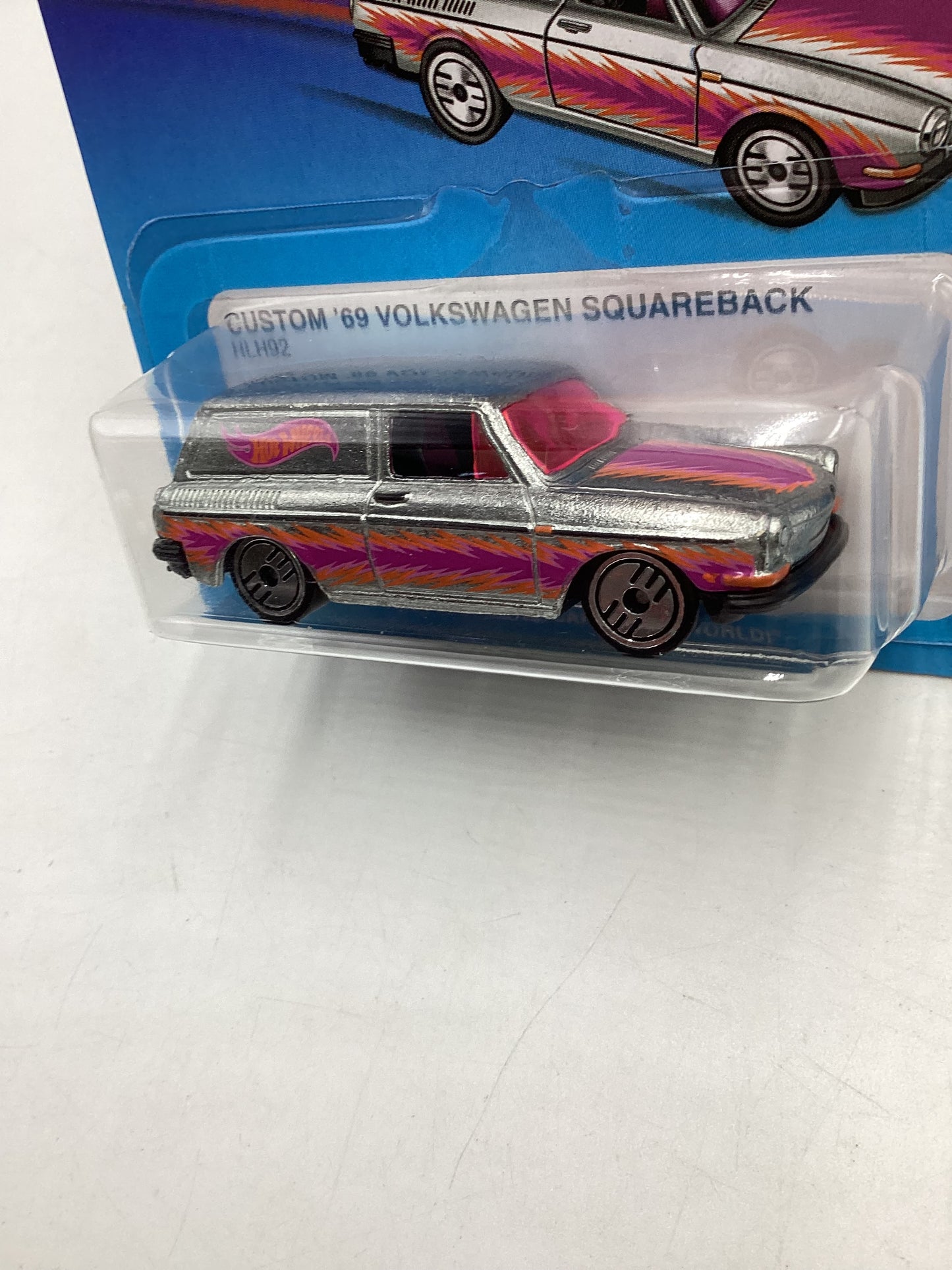 2023 Hot wheels Target Ultra Hots #6 Custom 69 Volkswagen Squareback 156G