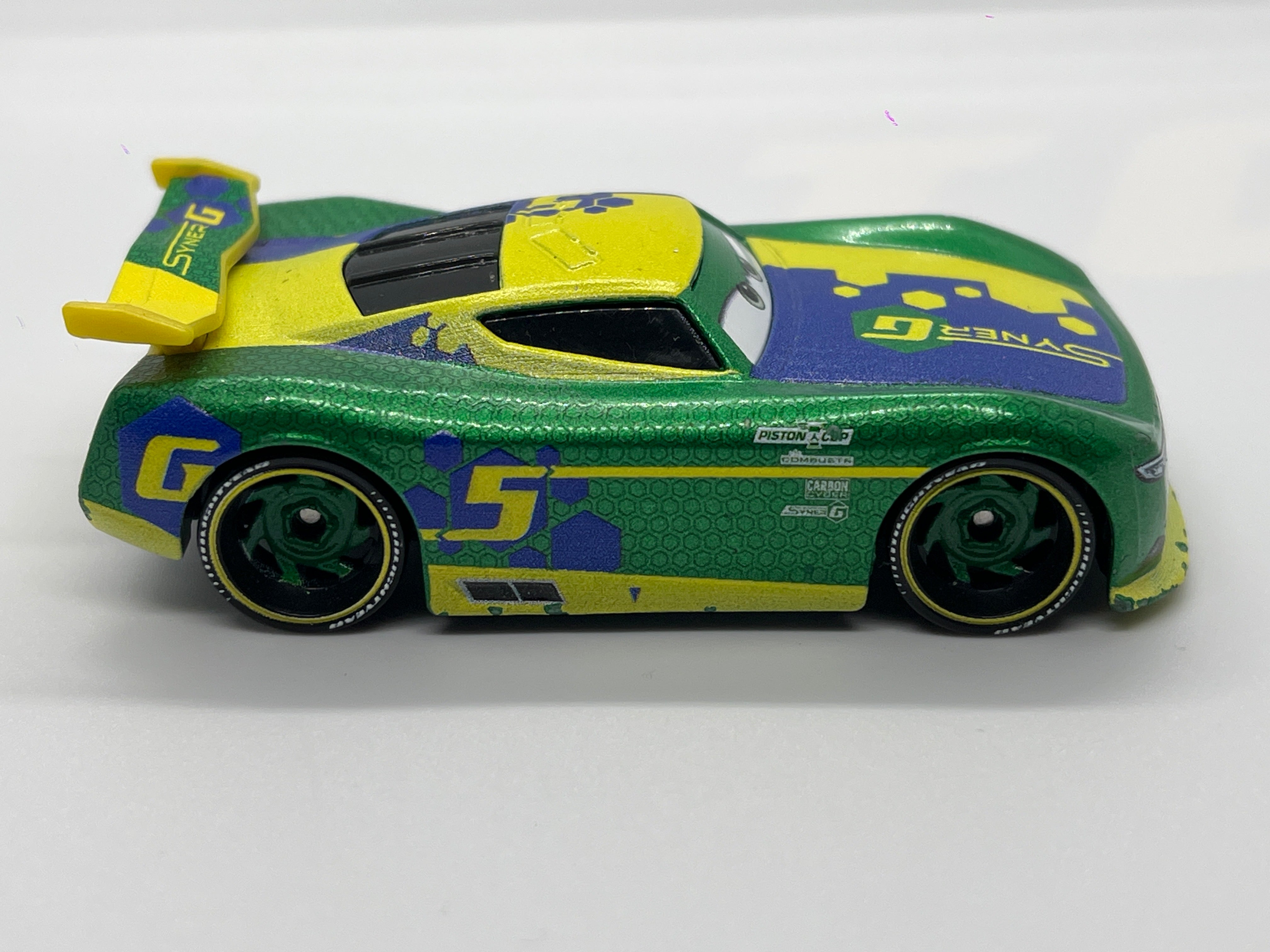 Disney Pixar Cars #5 Eric Braker SynerG Green Loose – carolinasdiecast