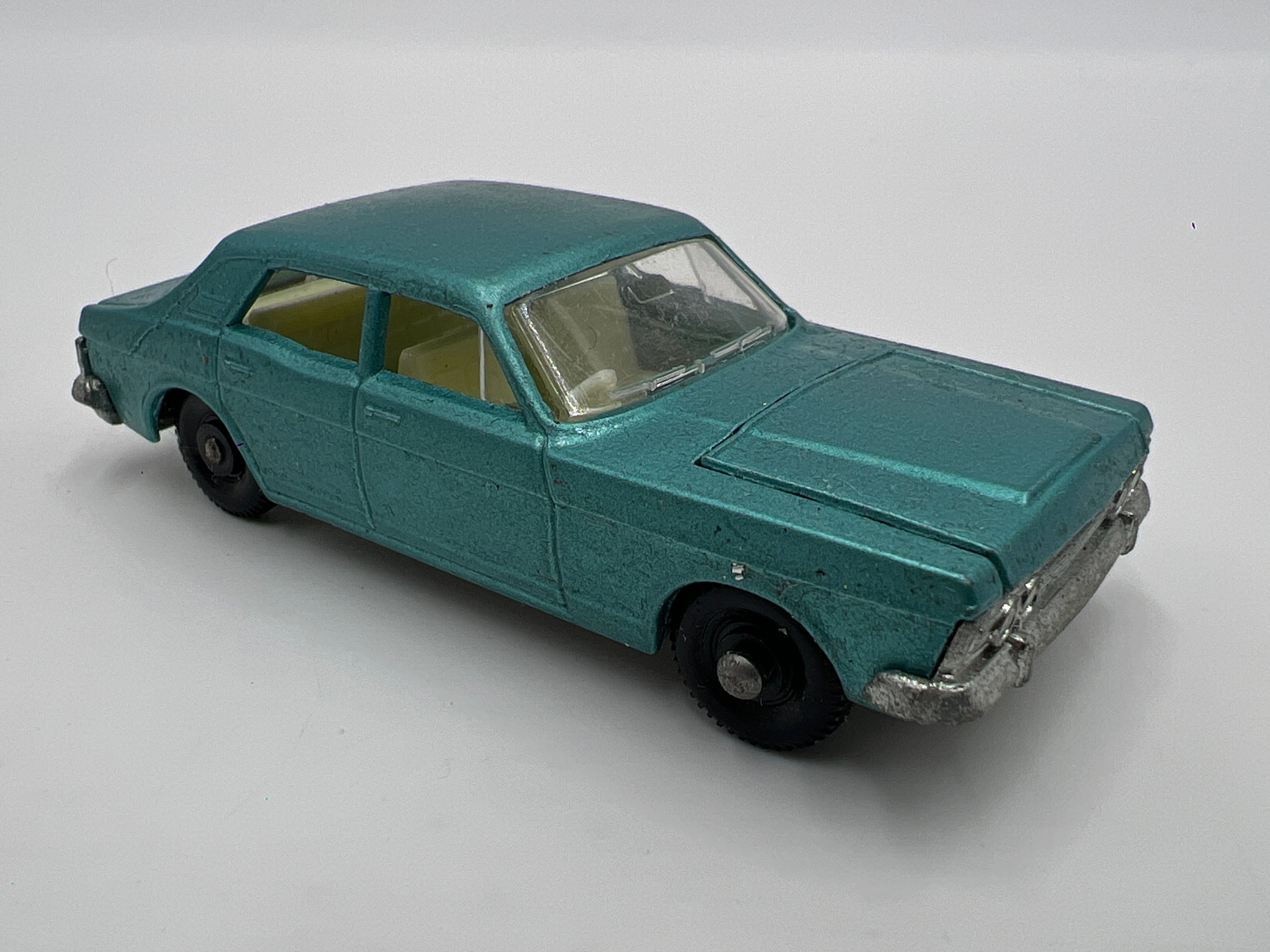 Matchbox Lesney 1/64 Series No 53 Ford Zodiac MK IV Light Blue