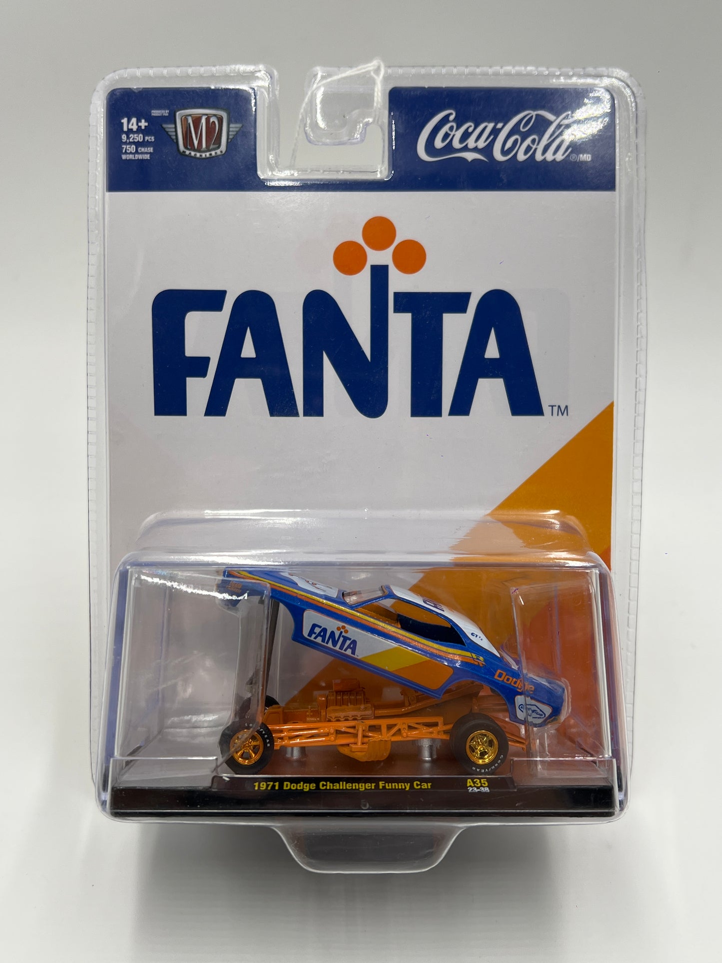 M2 Machines Coca Cola Fanta CHASE 1971 Dodge Challenger Funny Car A35