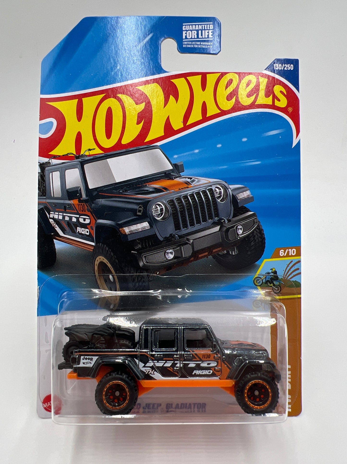 2025 Hot Wheels Super Treasure Hunt #130 20 Jeep Gladiator Nitto W/Protector