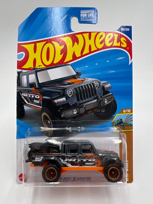 2025 Hot Wheels Super Treasure Hunt #130 20 Jeep Gladiator Nitto W/Protector