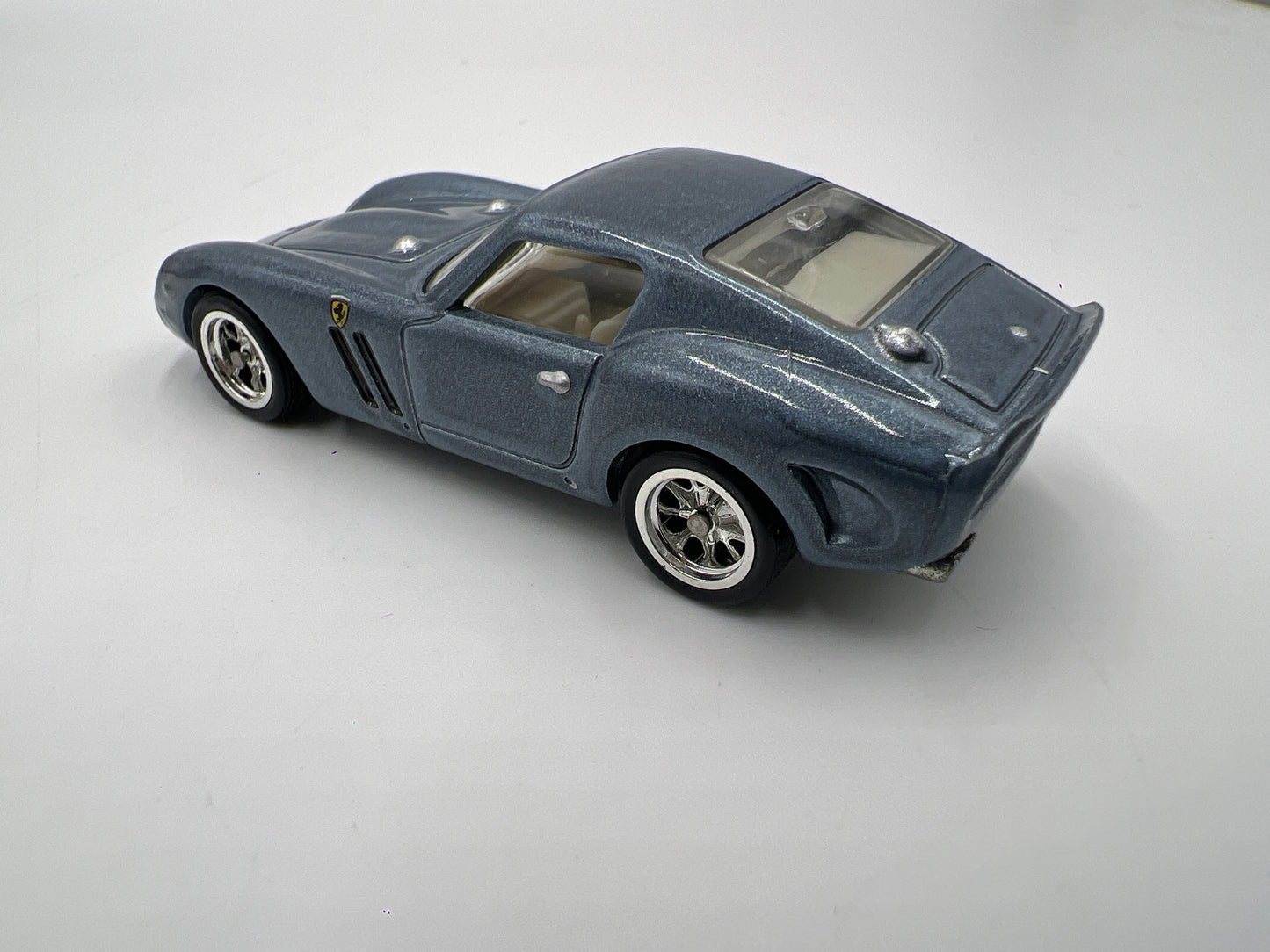 Hot Wheels Garage Loose Ferrari 250 GTO Blue/Silver Tone W/Real Riders