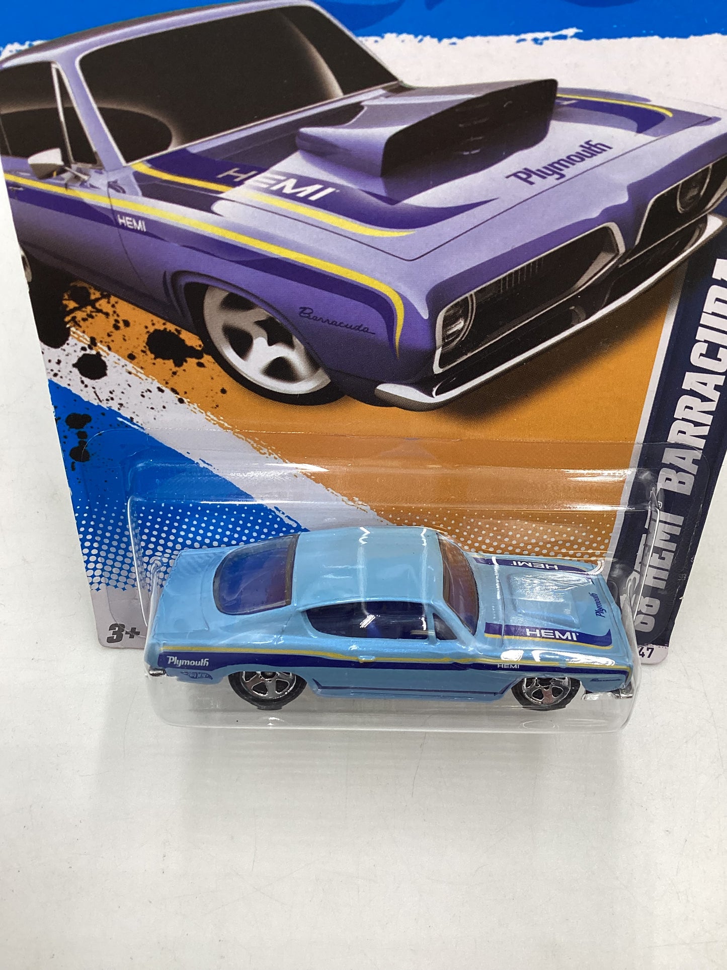 2012 Hot Wheels Muscle Mania #87 68 Hemi Barracuda Light Blue 36i