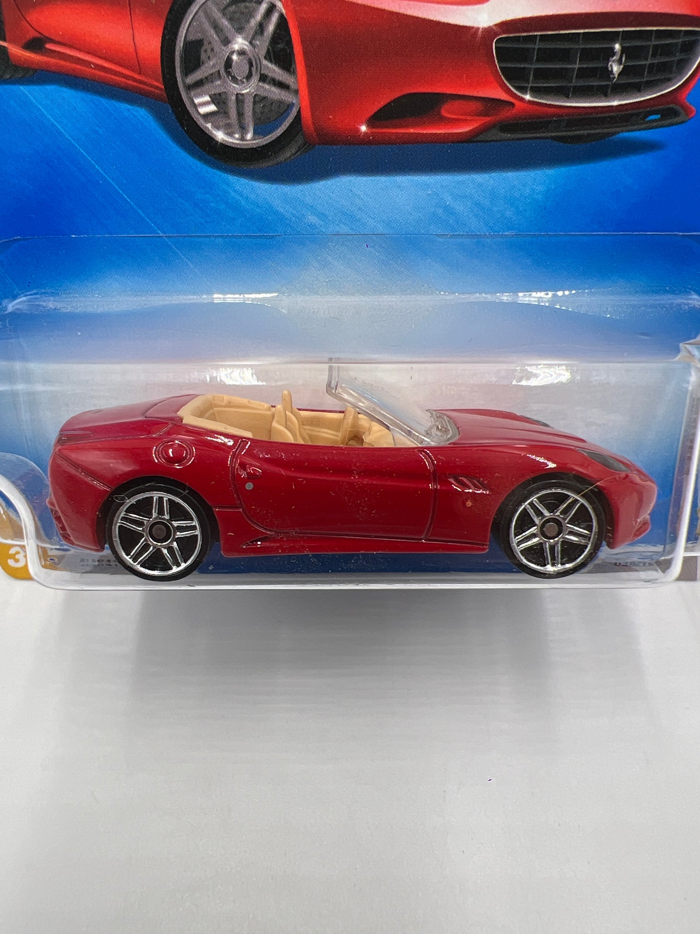 2009 Hot Wheels New Models #38 Ferrari California Red W/Protector SR