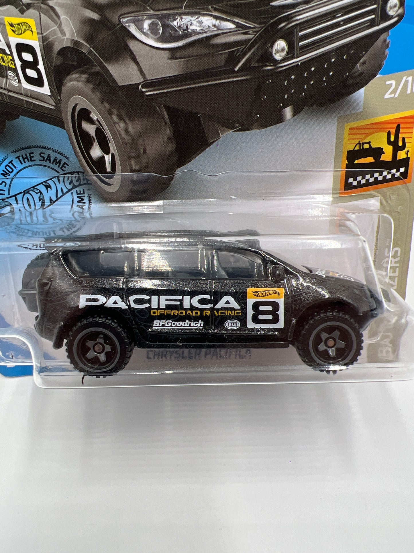 2020 Hot Wheels Baja Blazers #51 Chrysler Pacifica Black 37E