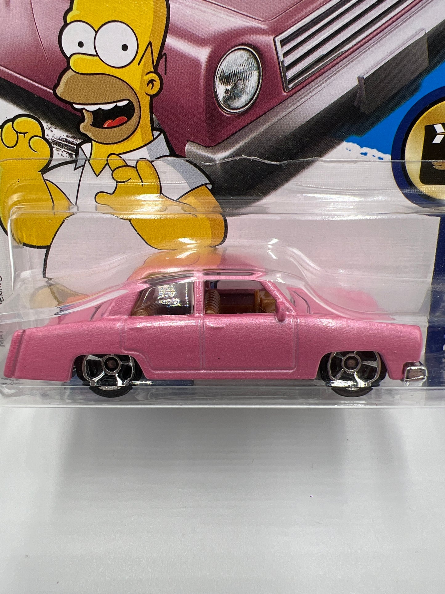 2017 Hot Wheels HW Screen Time #112 The Simpsons Family Car Pink 120B