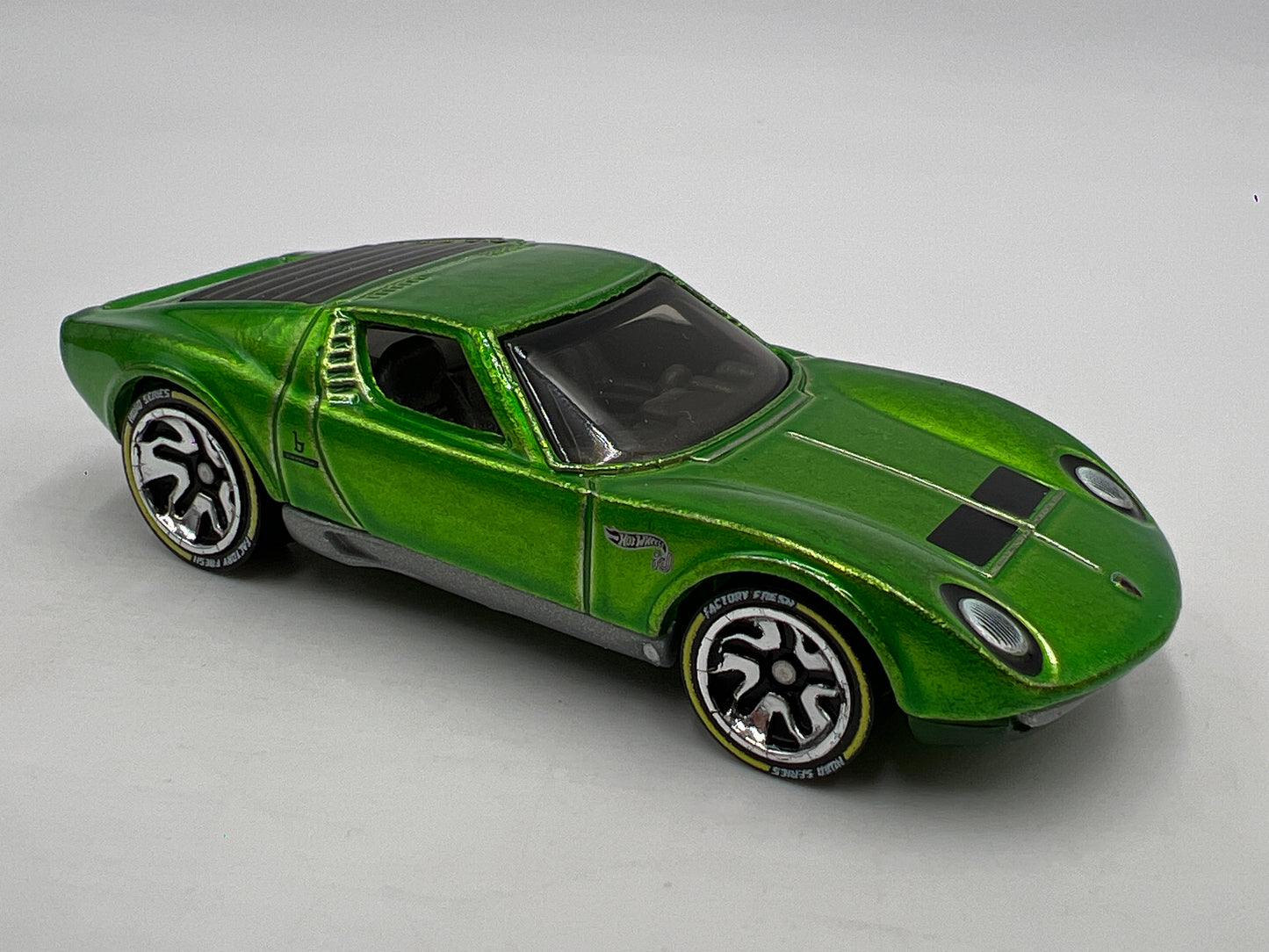 Hot Wheels iD Factory Fresh Series 2 #1 71 Lamborghini Miura P400 SV Green