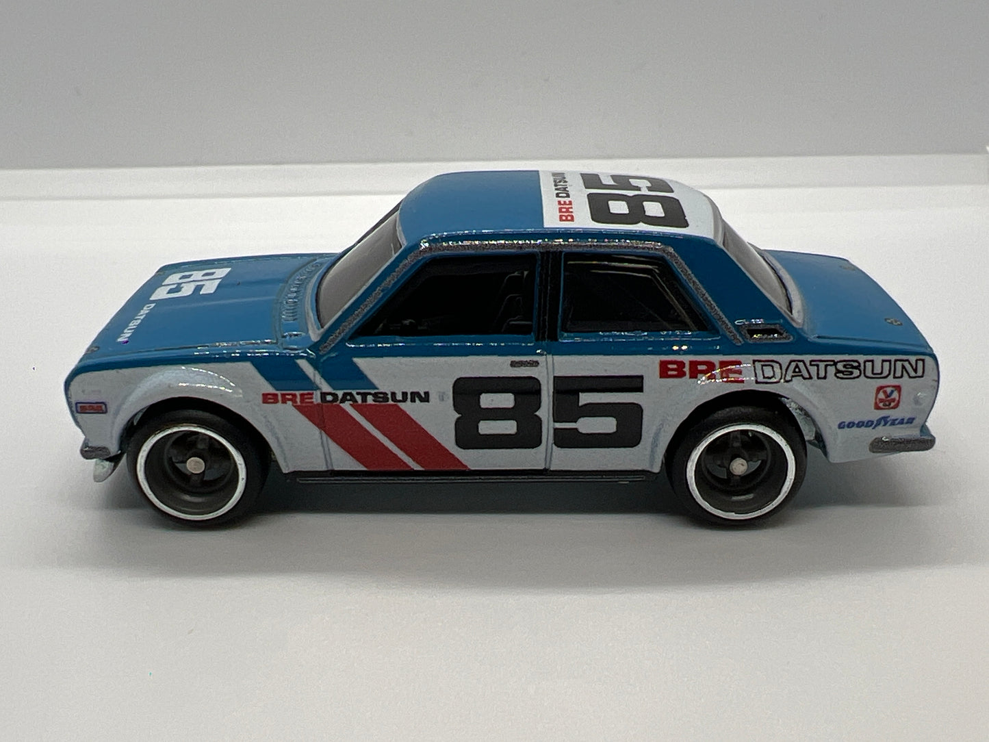 Hot Wheels 1/64 Premium Target 2 Pack Exclusive Datsun Bluebird 510 Blue/White BRE Loose