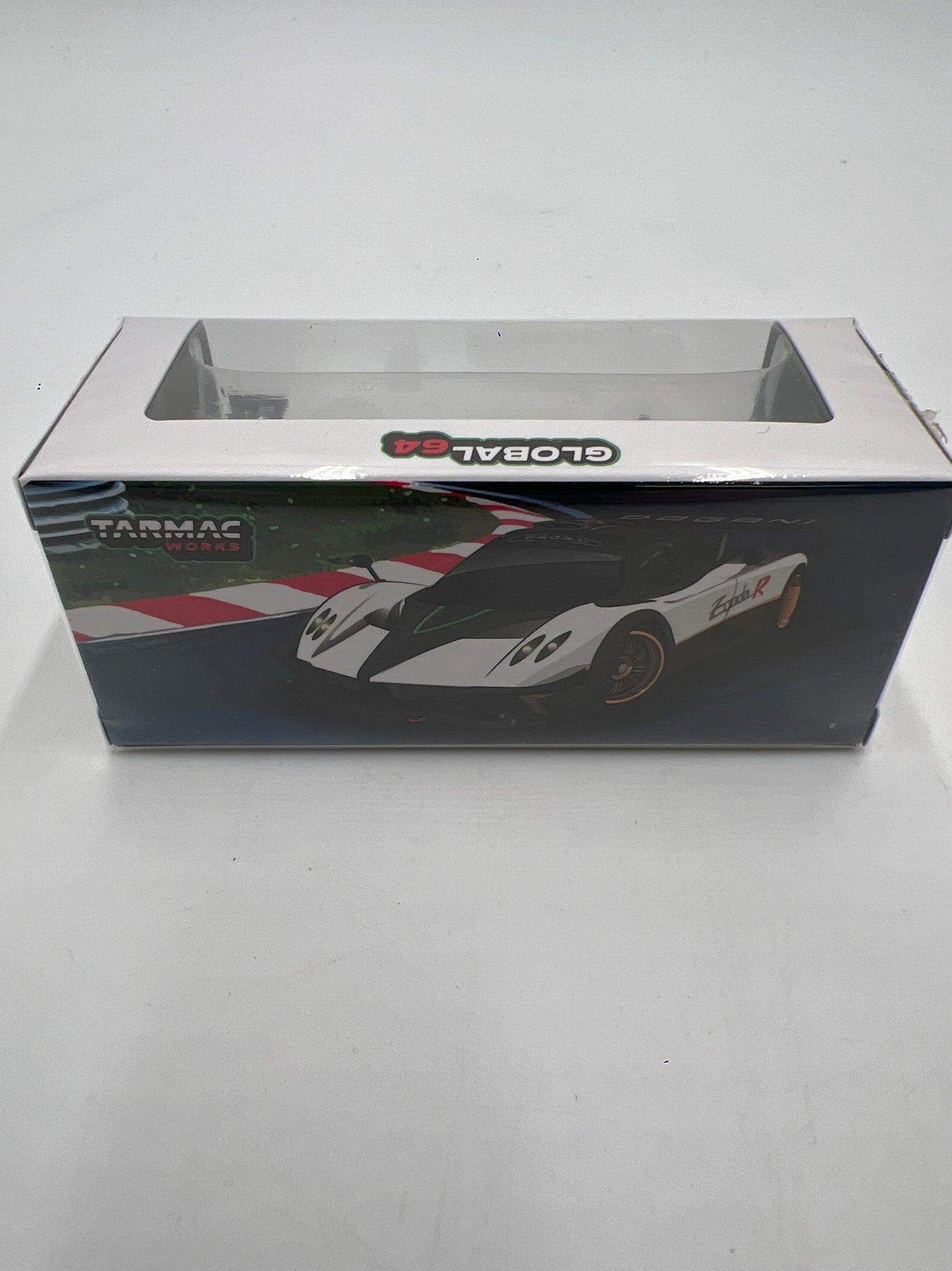 Tarmac Works Global64 Pagani Zonda Revolucion Bianco Benny