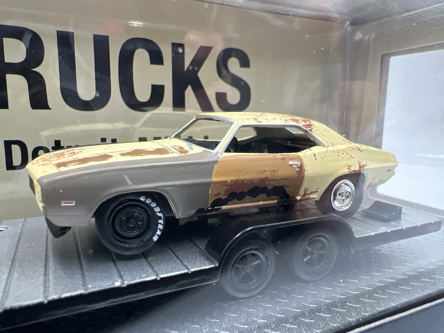 2025 M2 Machines Auto Haulers 1973 GMC Sierra 3500 & 1969 Chevrolet Camaro RS R89