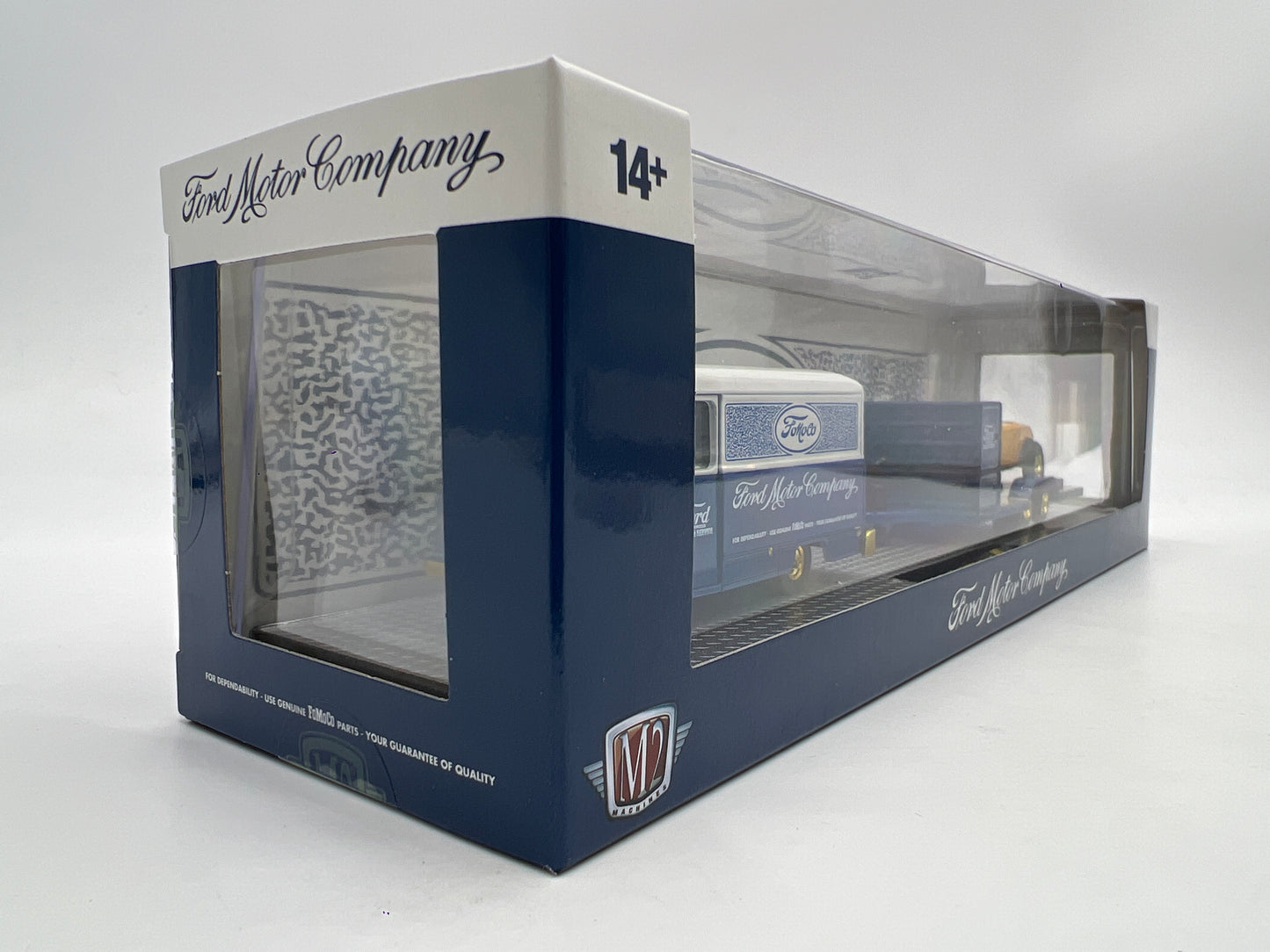 M2 Machines Haulers R93 CHASE 1948 Ford Parcel Truck & 1932 Ford Roadster