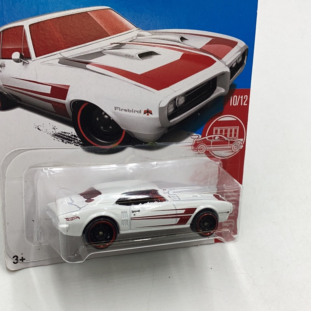 2017 Hot wheels Red edition 67 Pontiac Firebird 400 (card not perfect) 150i