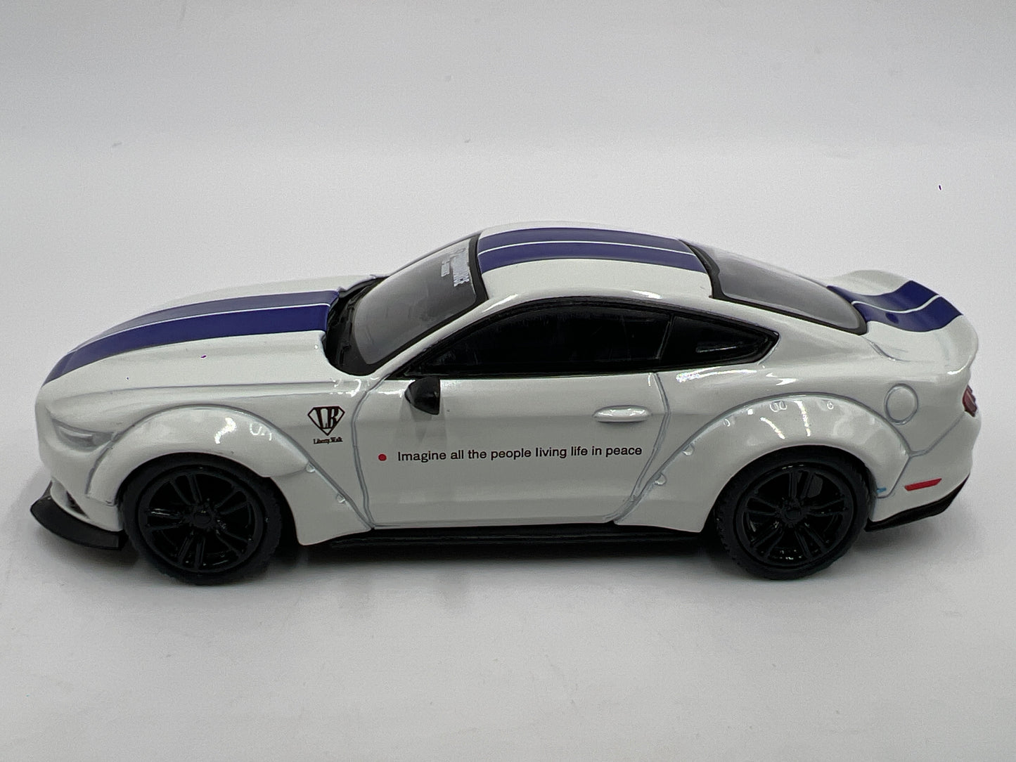 Mini GT MiJo Exclusive #646 Ford Mustang GT LB-Works White