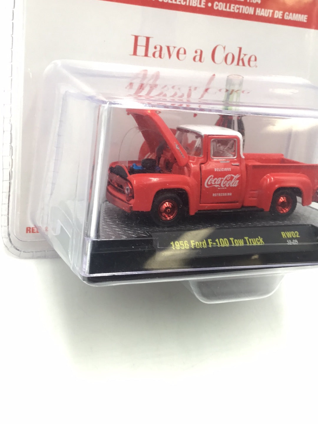 M2 Machines Coca Cola Christmas 1956 Ford F100 Tow Truck Chase RW02