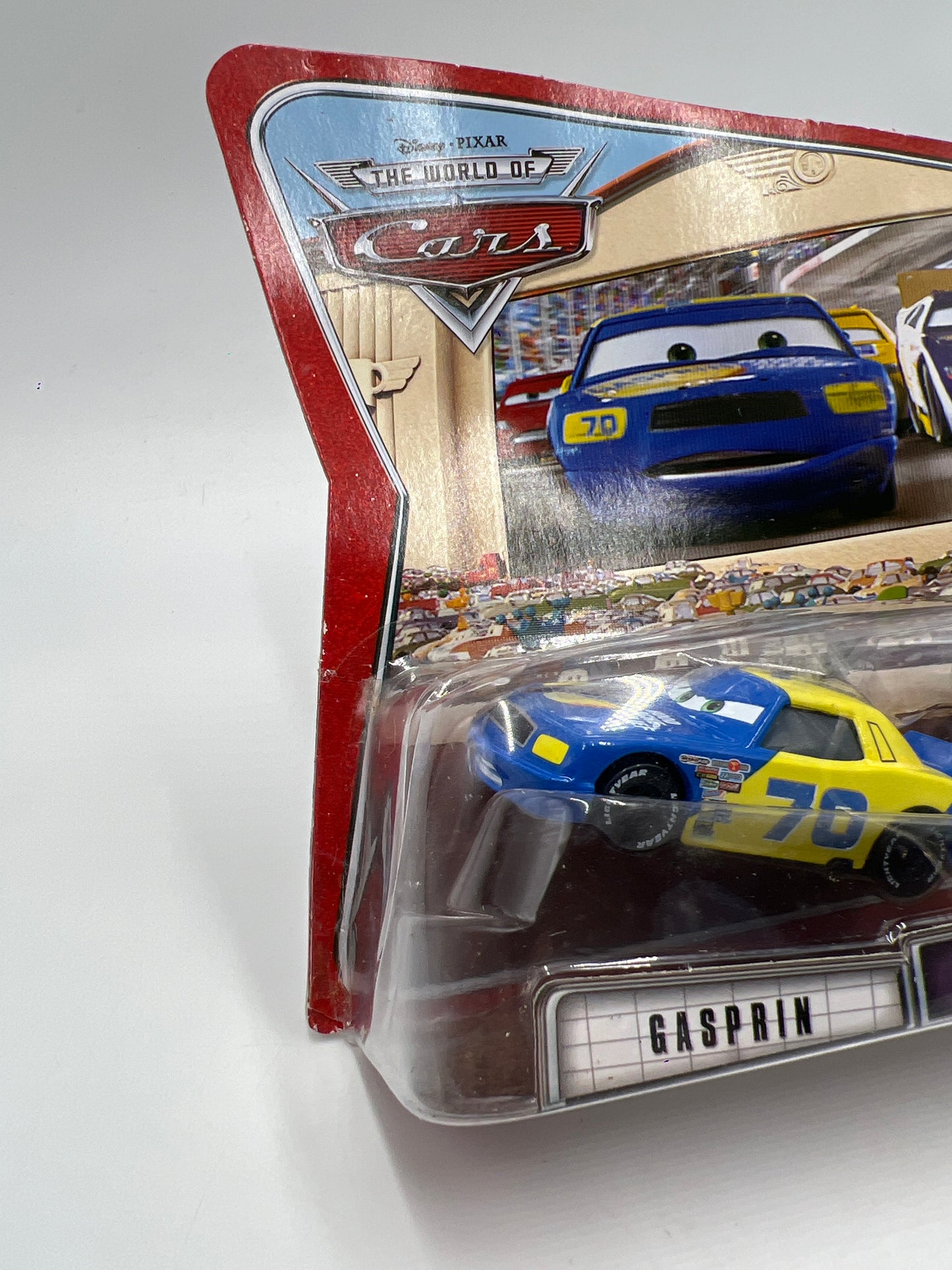 Disney Pixar The World Of Cars 2 Pack Movie Moments Gasprin & Tow Cap 142H