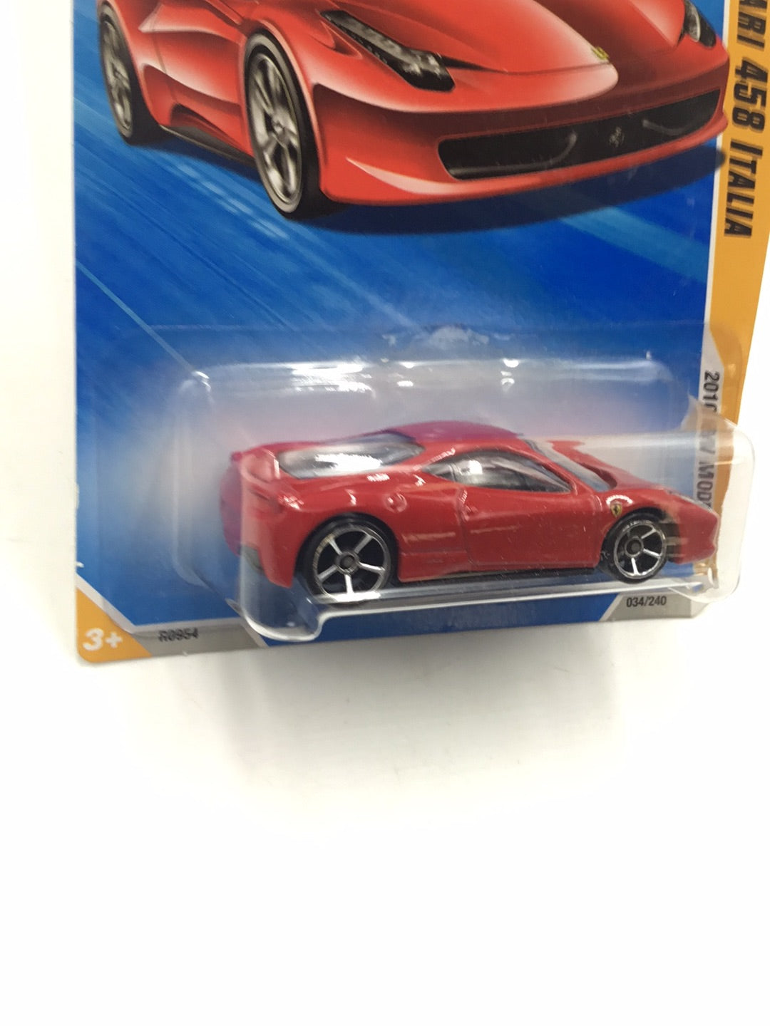 2010 Hot Wheels #34 Ferrari 458 Italia with protector