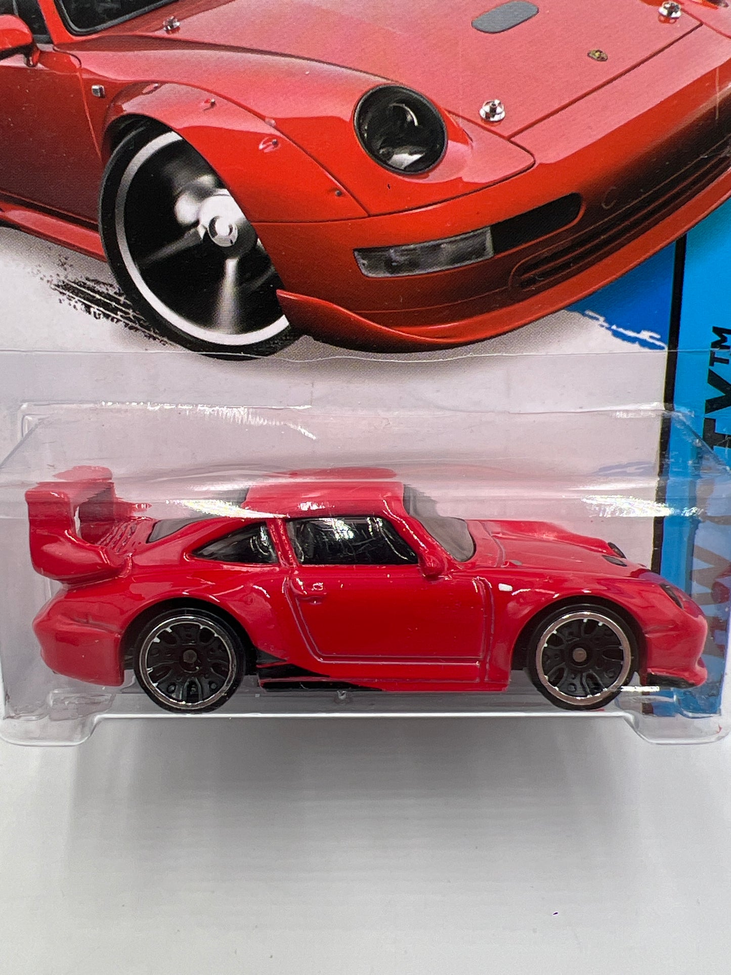 2014 Hot Wheels City #27 Porsche 993 GT2 Red