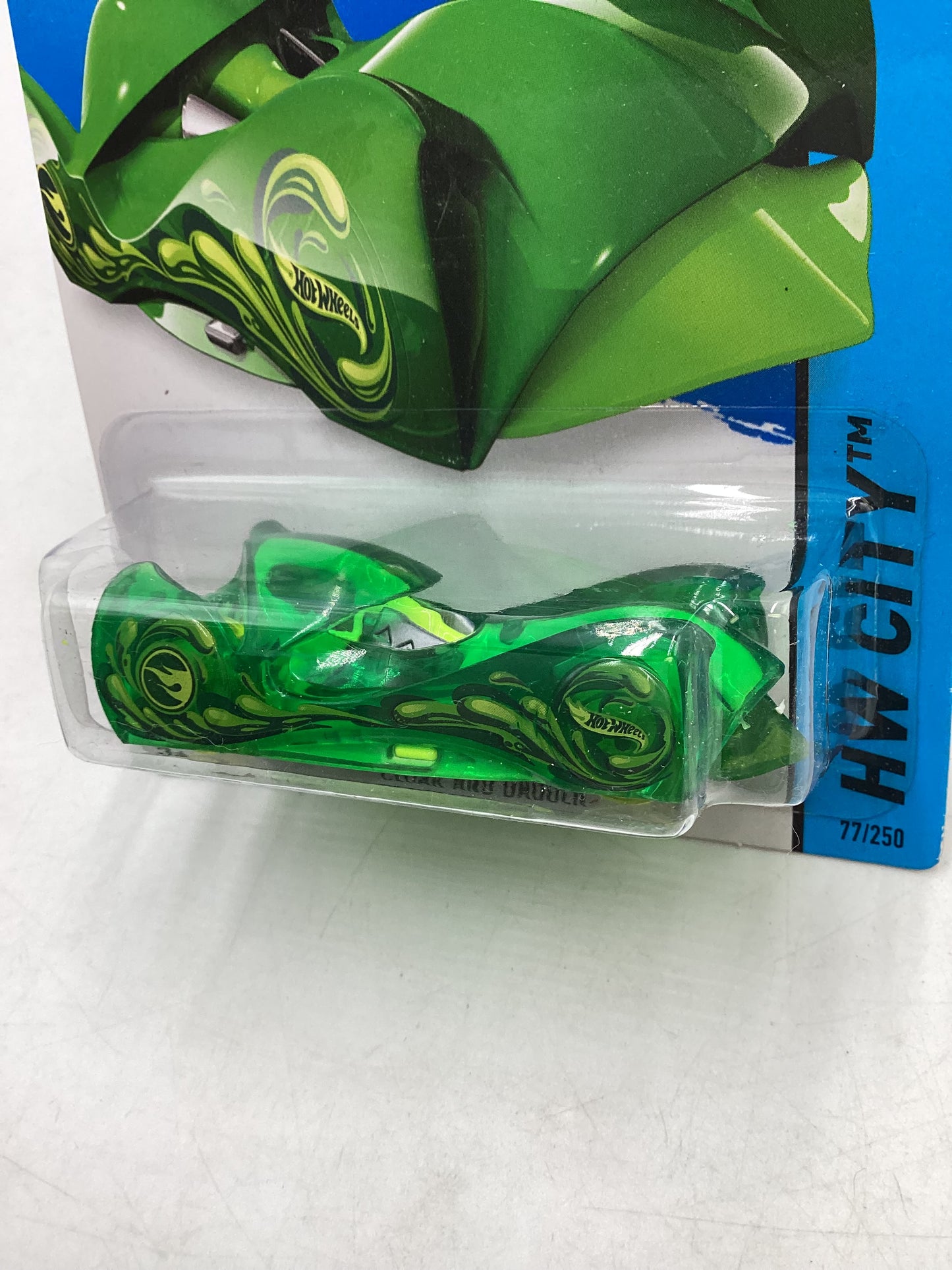 2014 Hot Wheels Treasure Hunt #77 Cloak and Dagger Green 277N