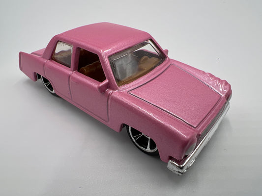 Hot Wheels 1/64 The Simpsons Family Car Pink Loose