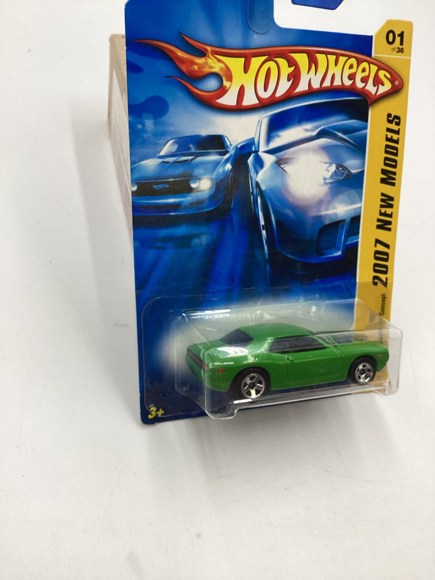 2007 Hot Wheels New Models #1 Dodge Challenger Concept Green 5SP Wheels Card Not Perfect 38D