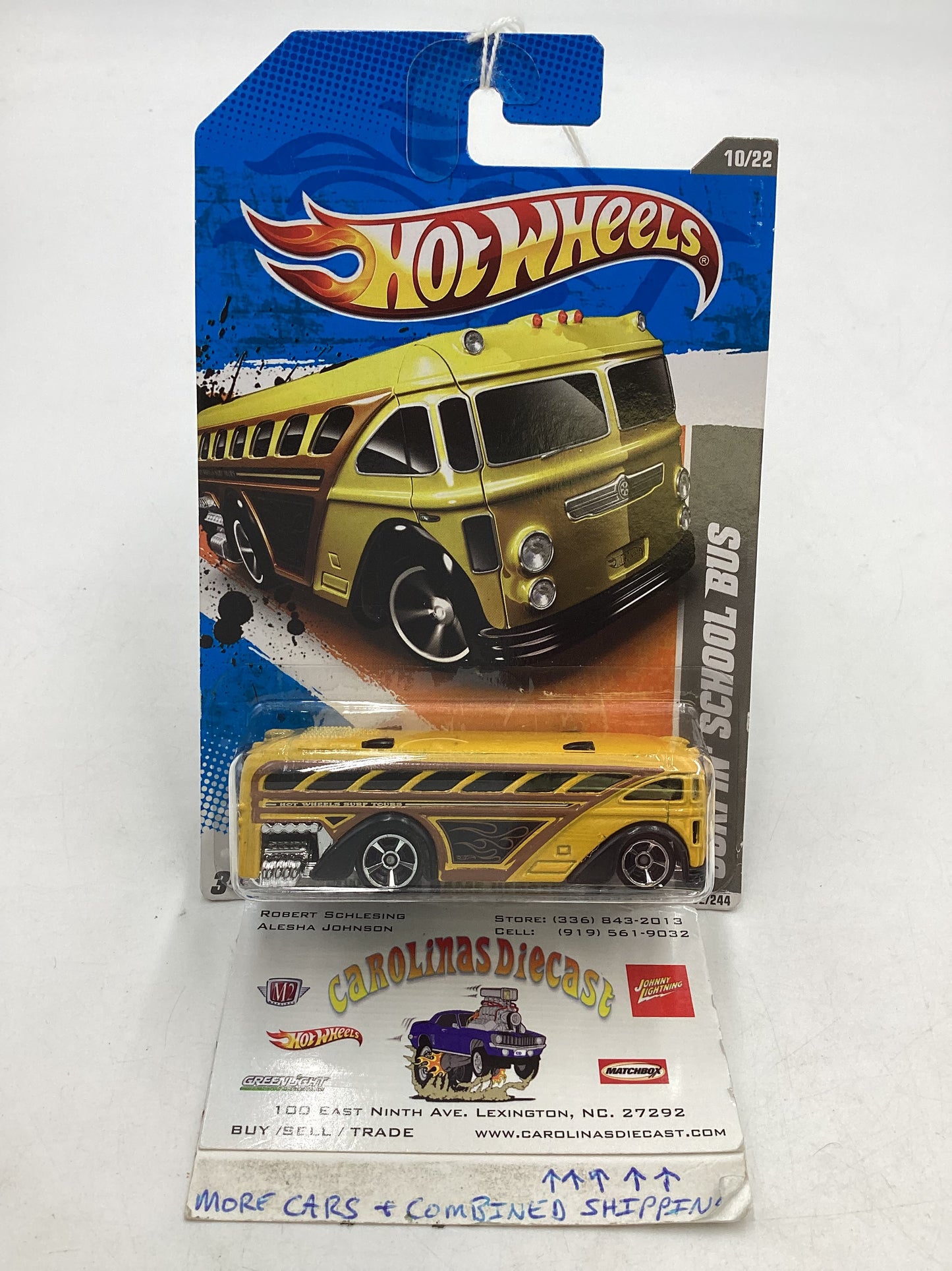 2011 Hot wheels #232 Surfin School Bus Yellow 39i