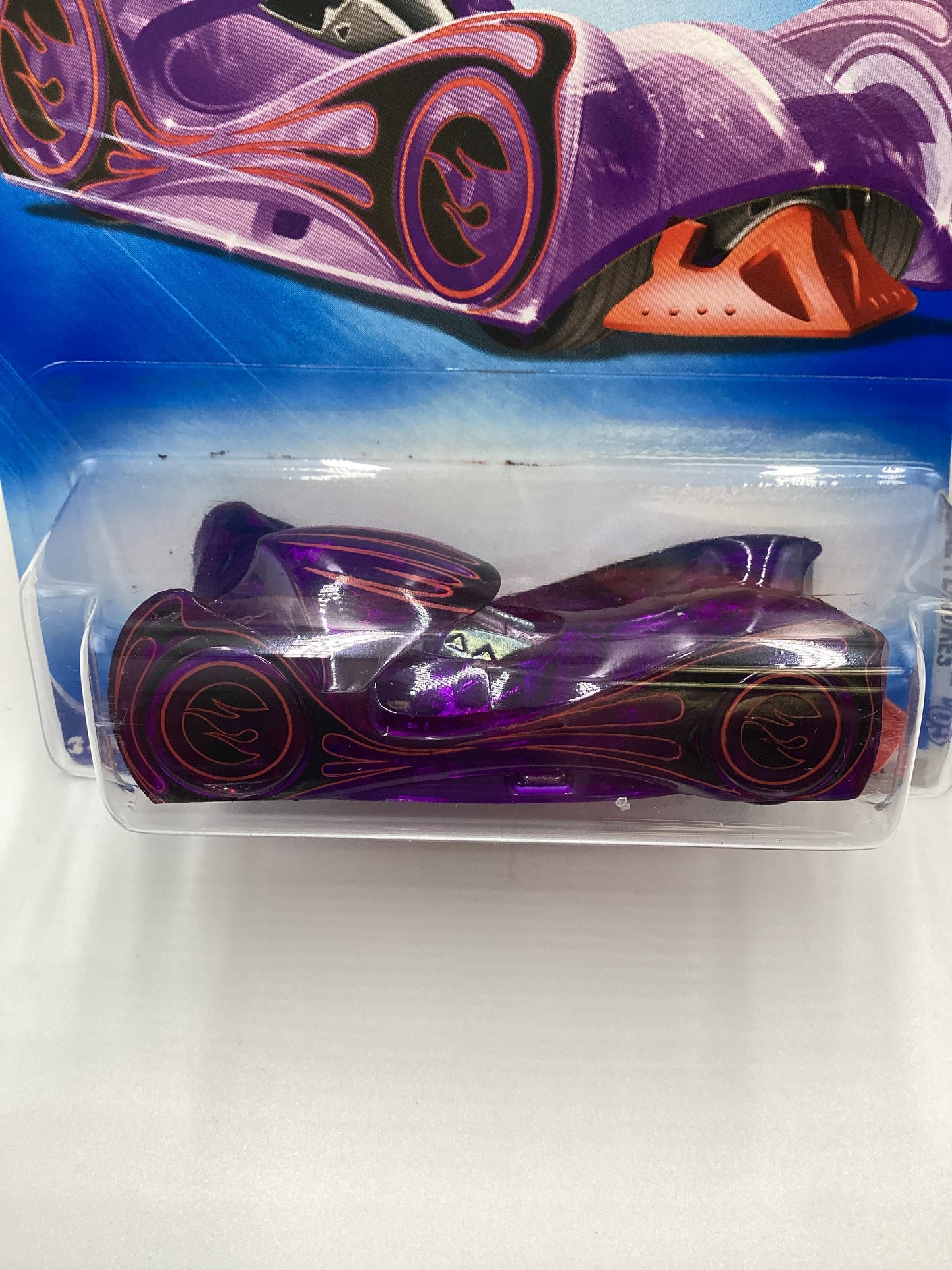 2009 Hot wheels #091 Cloak and Dagger Purple GG2