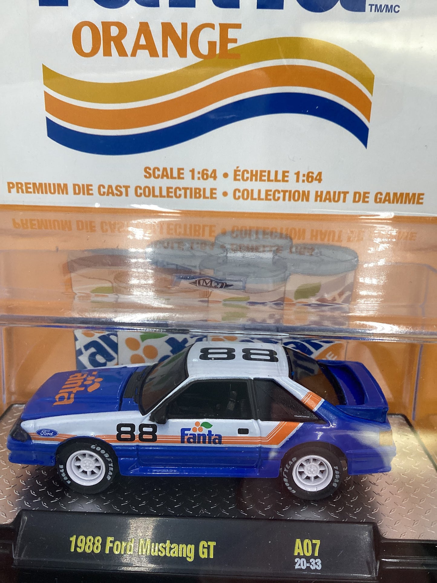 M2 Machines Fanta 1988 Ford Mustang GT Blue/White A07 203E