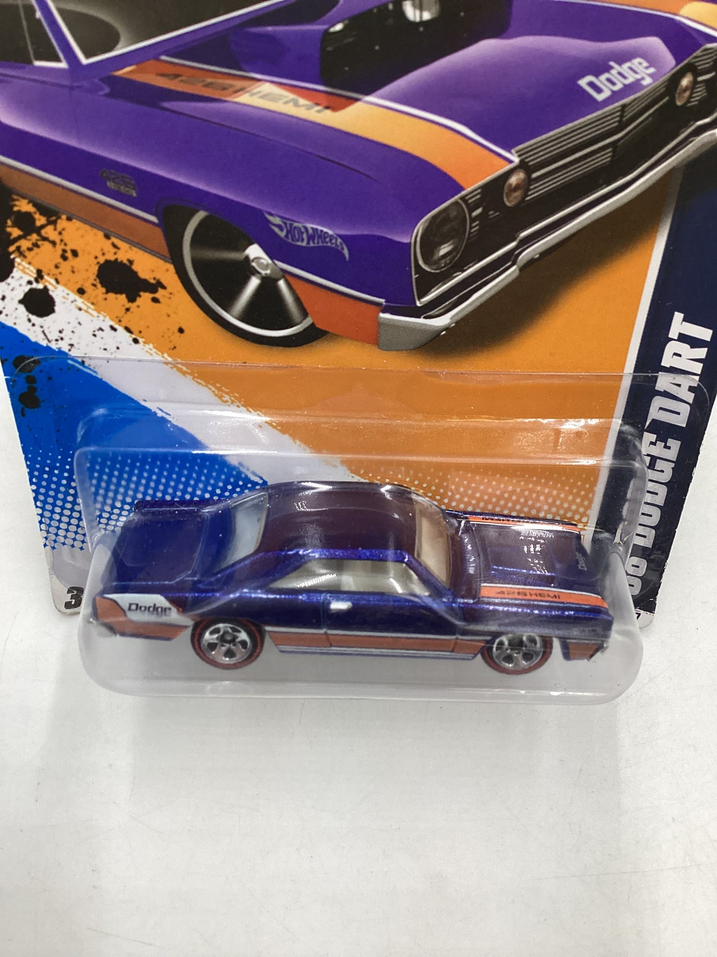 2012 Hot Wheels Muscle Mania Mopar #81 68 Dodge Dart Walmart Exclusive 237F