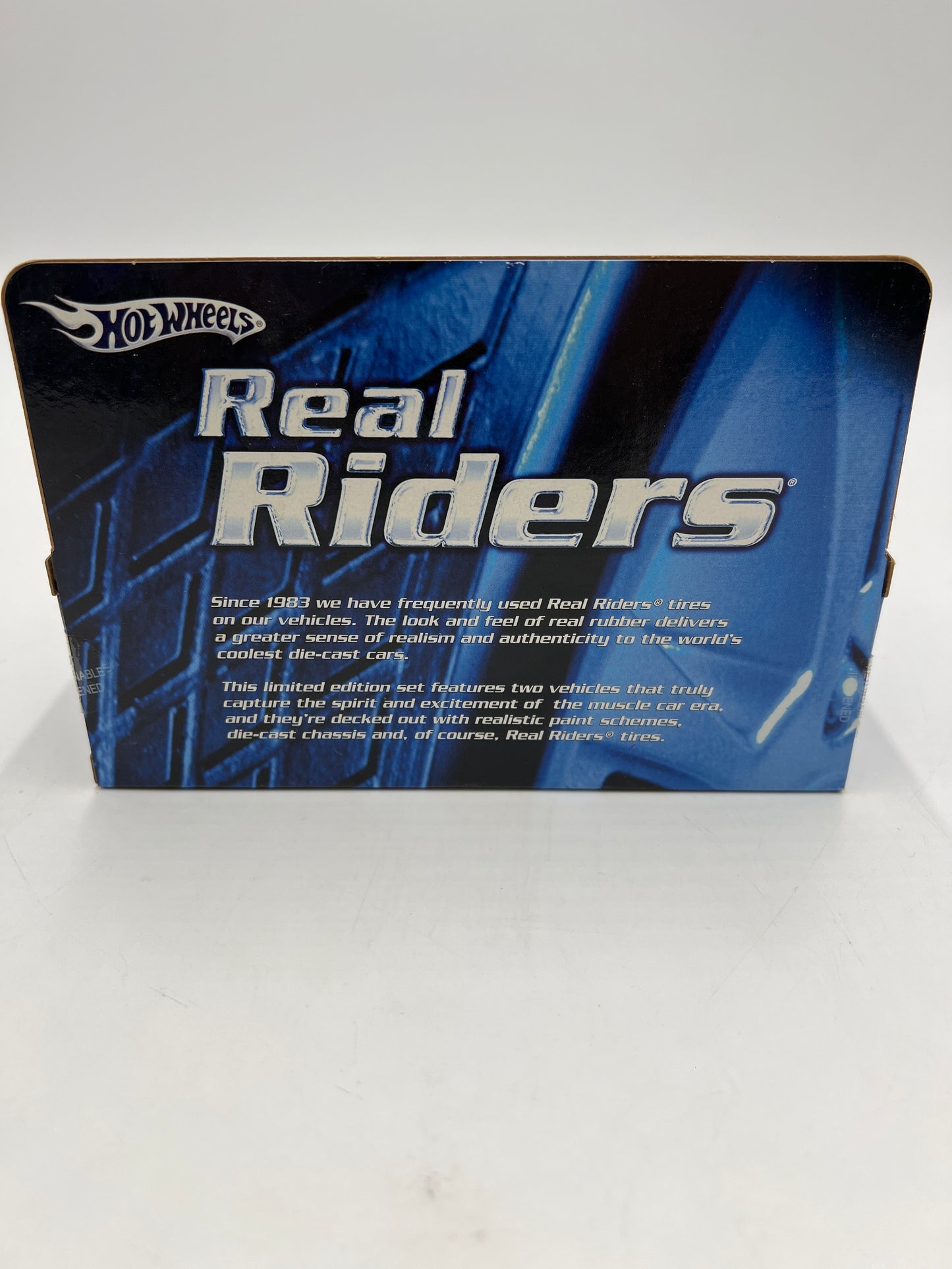 Hot Wheels Real Riders Limited Edition Box Set 70 Dodge Challenger / 06 Challenger Concept Silver