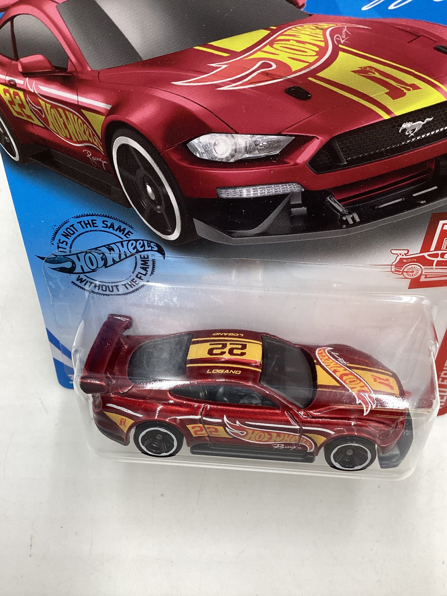 2020 Hot Wheels Red Edition #222 Custom 18 Ford Mustang GT Target red edition 150A