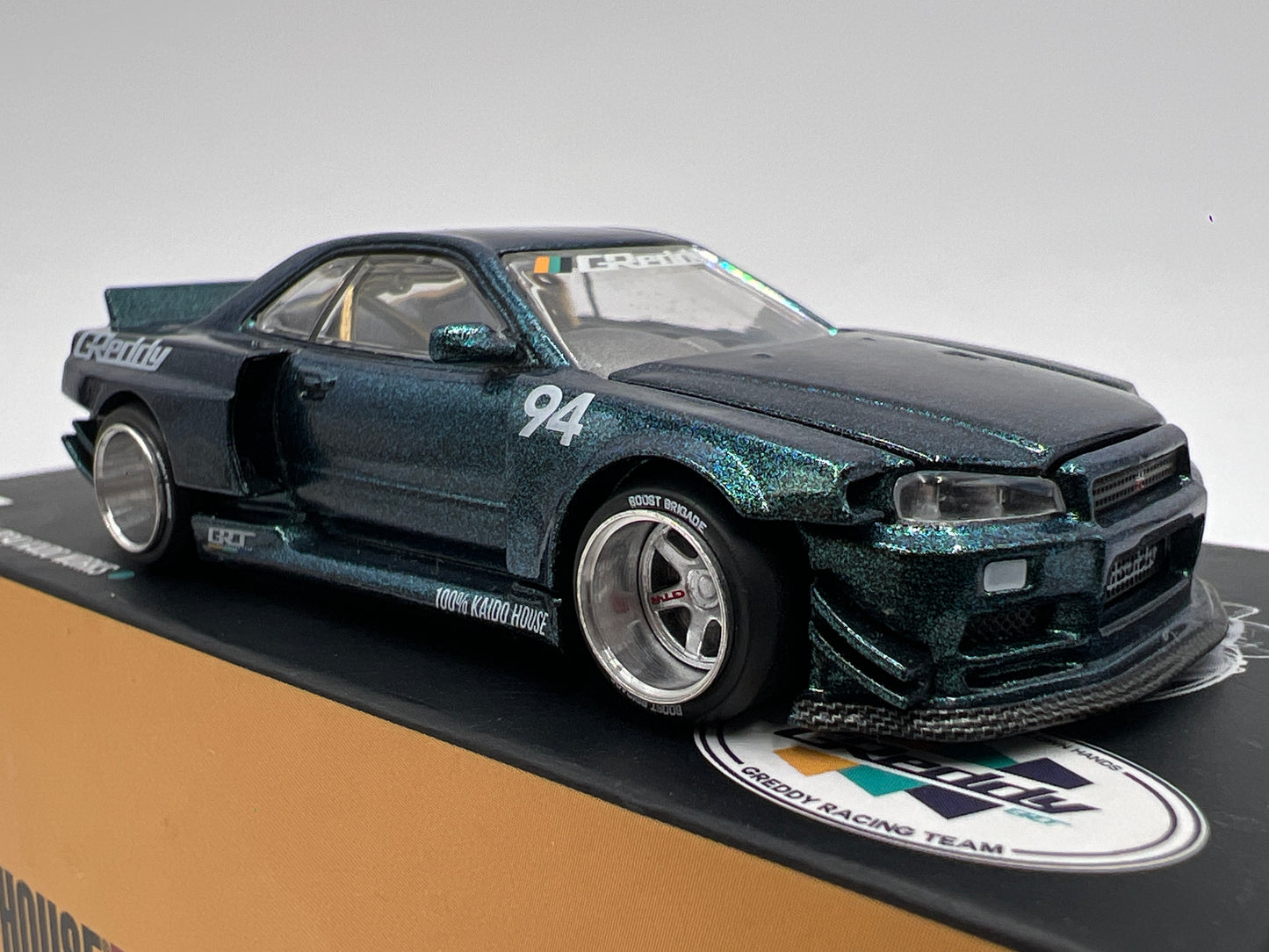 Mini GT Kaido House #074 Nissan Skyline GT-R R34 Kaido Works GReddy