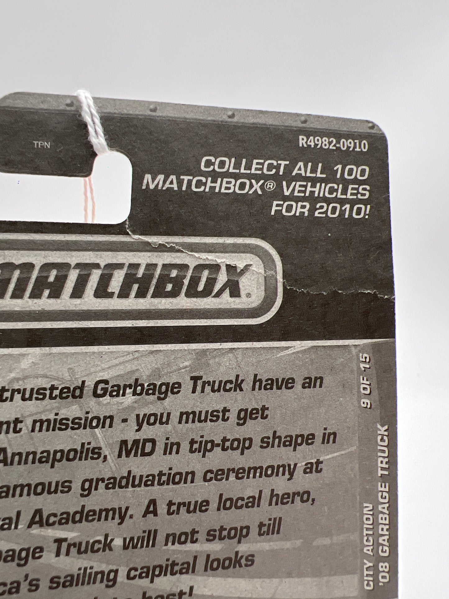 Matchbox City Action #66 08 Garbage Truck White Card Has Crease 216O