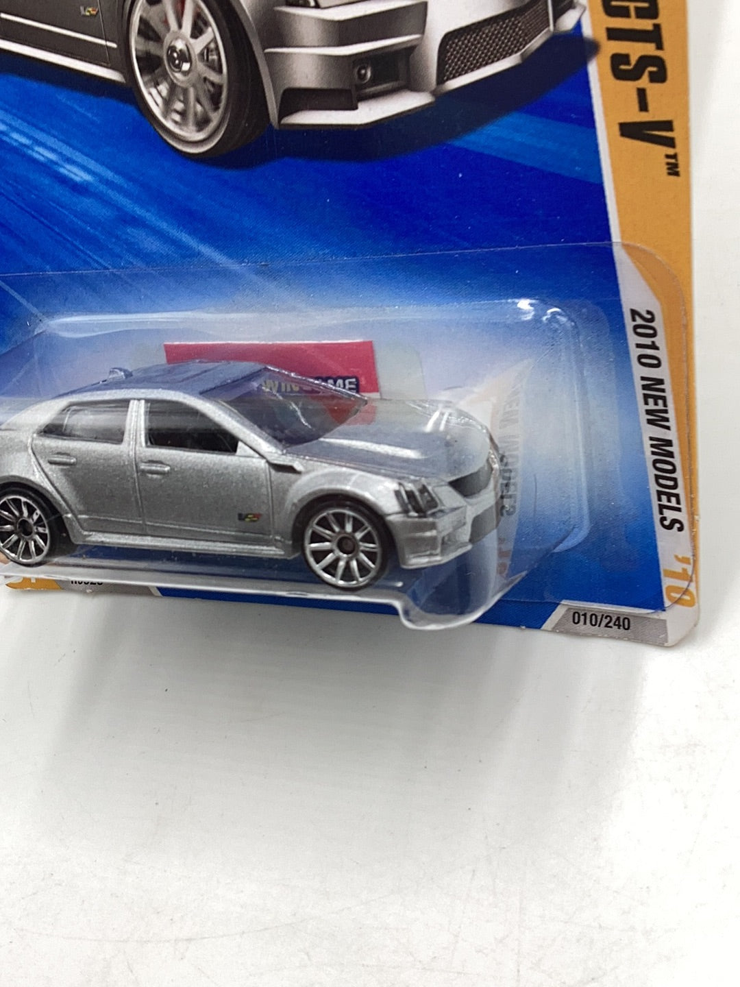 2010 Hot Wheels #10 09 Cadillac CTS-V 240C silver with protector