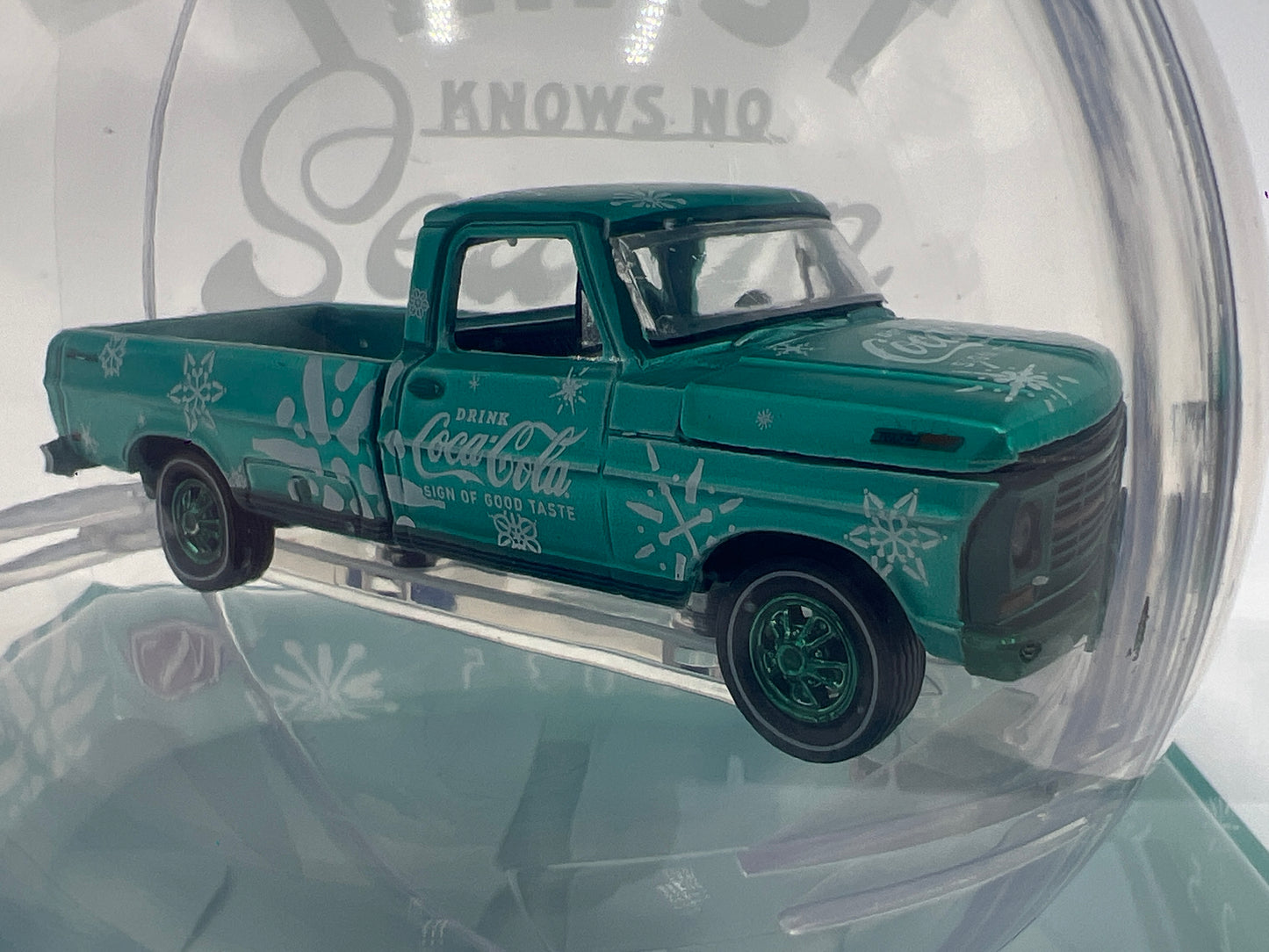 2025 M2 Machines Coca Cola Holiday Christmas Ornaments CHASE 1969 Ford F-100 Ranger Light Blue