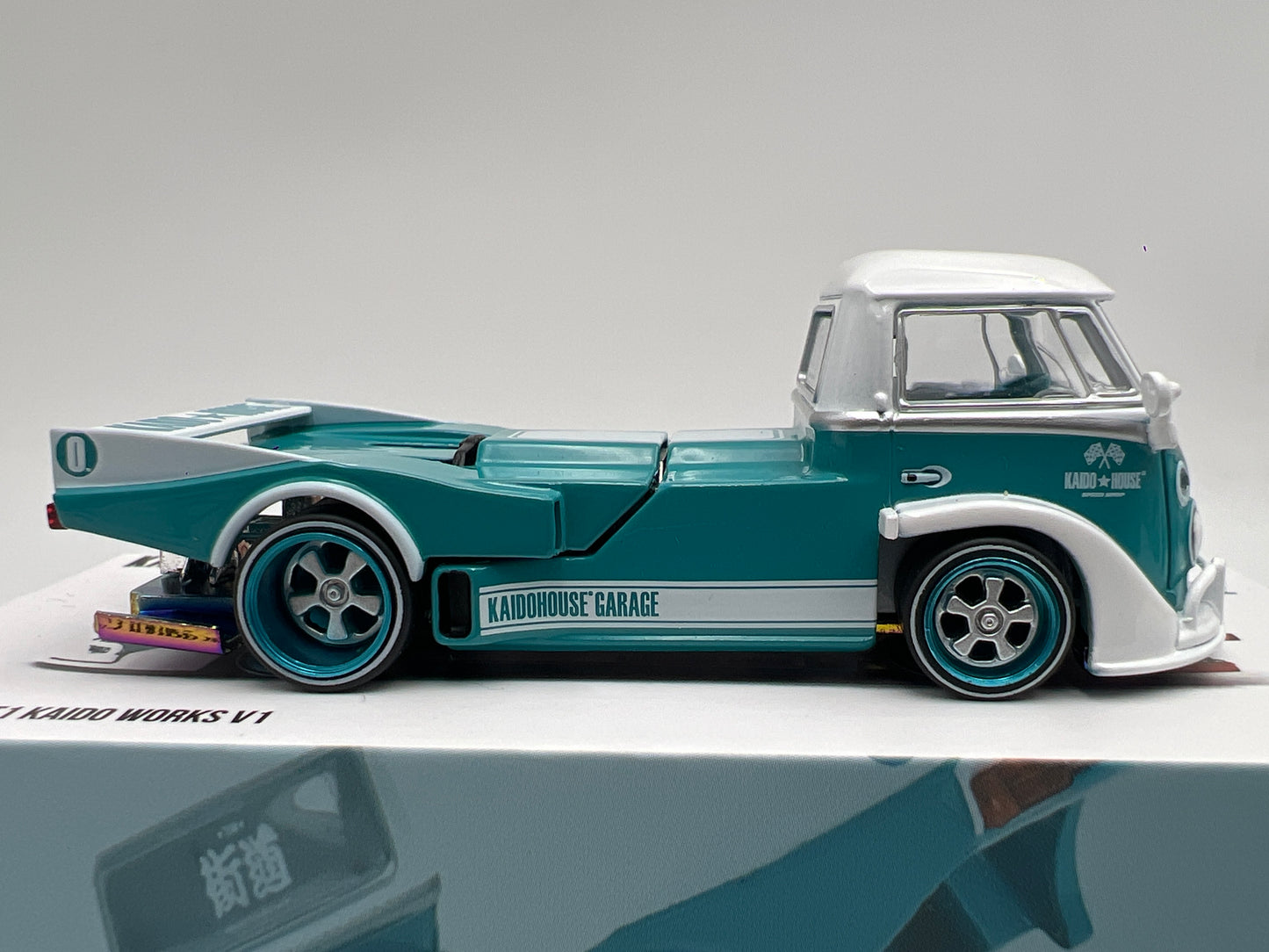 Mini GT Kaido House #220 Volkswagen T1 Kaido Works V1 Turquoise