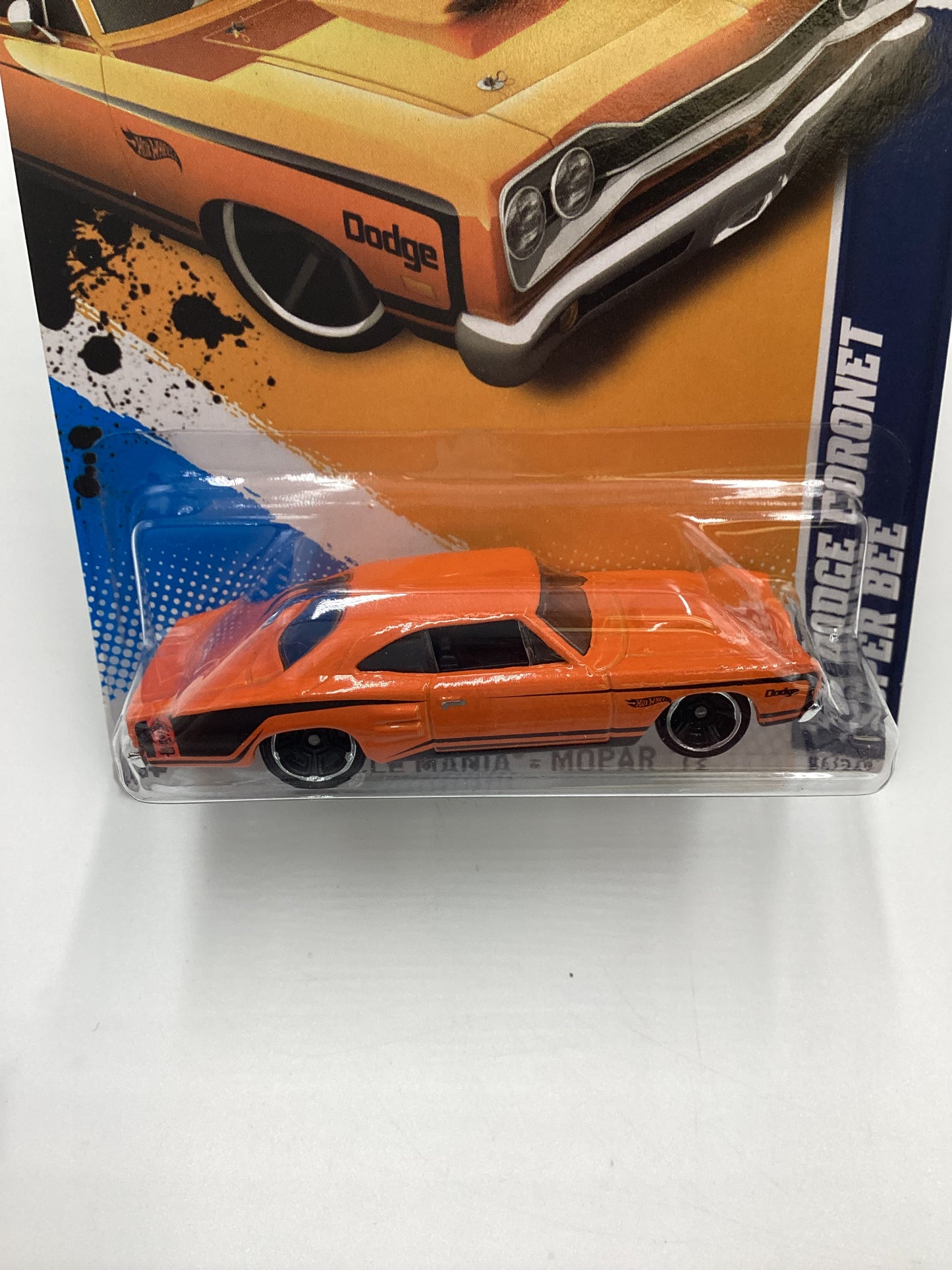 2012 Hot Wheels Muscle Mania Mopar #84 69 Dodge Coronet Super Bee Orange 47F