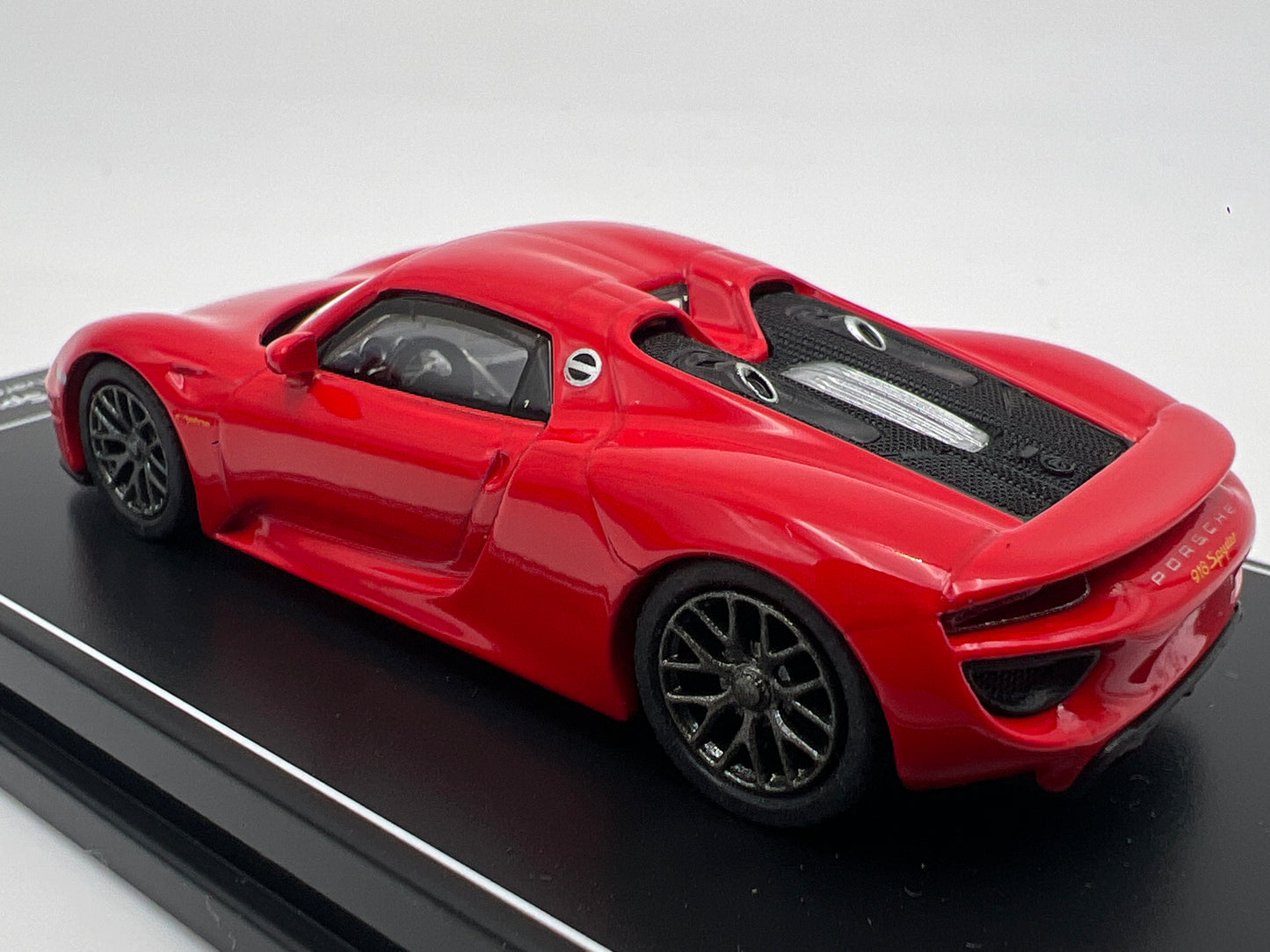 Poster Cars 1/64 Hypercar League Collection #17 Porsche 918 Spyder Red