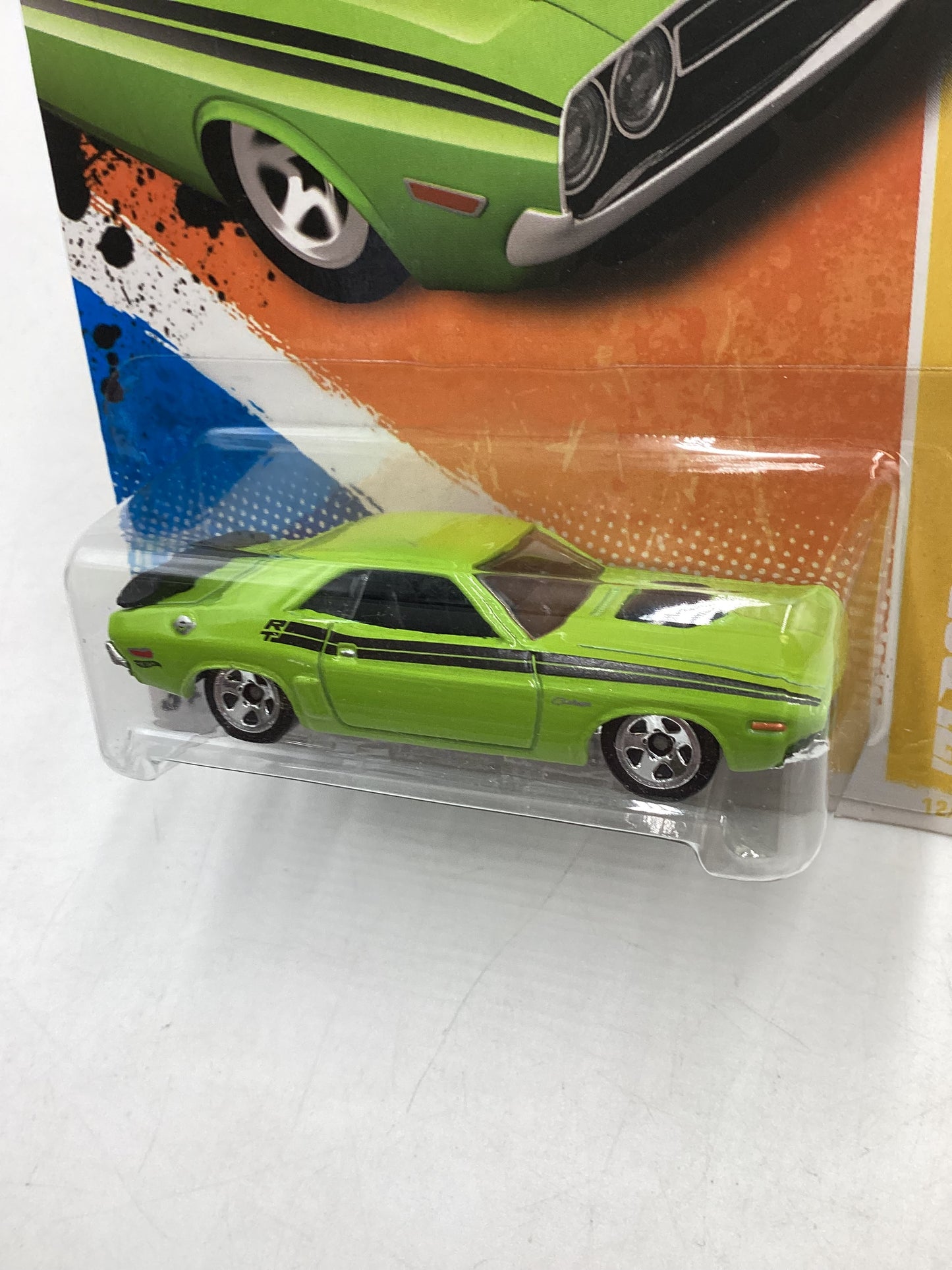 2011 Hot Wheels #12 71 Dodge Challenger Green 46H