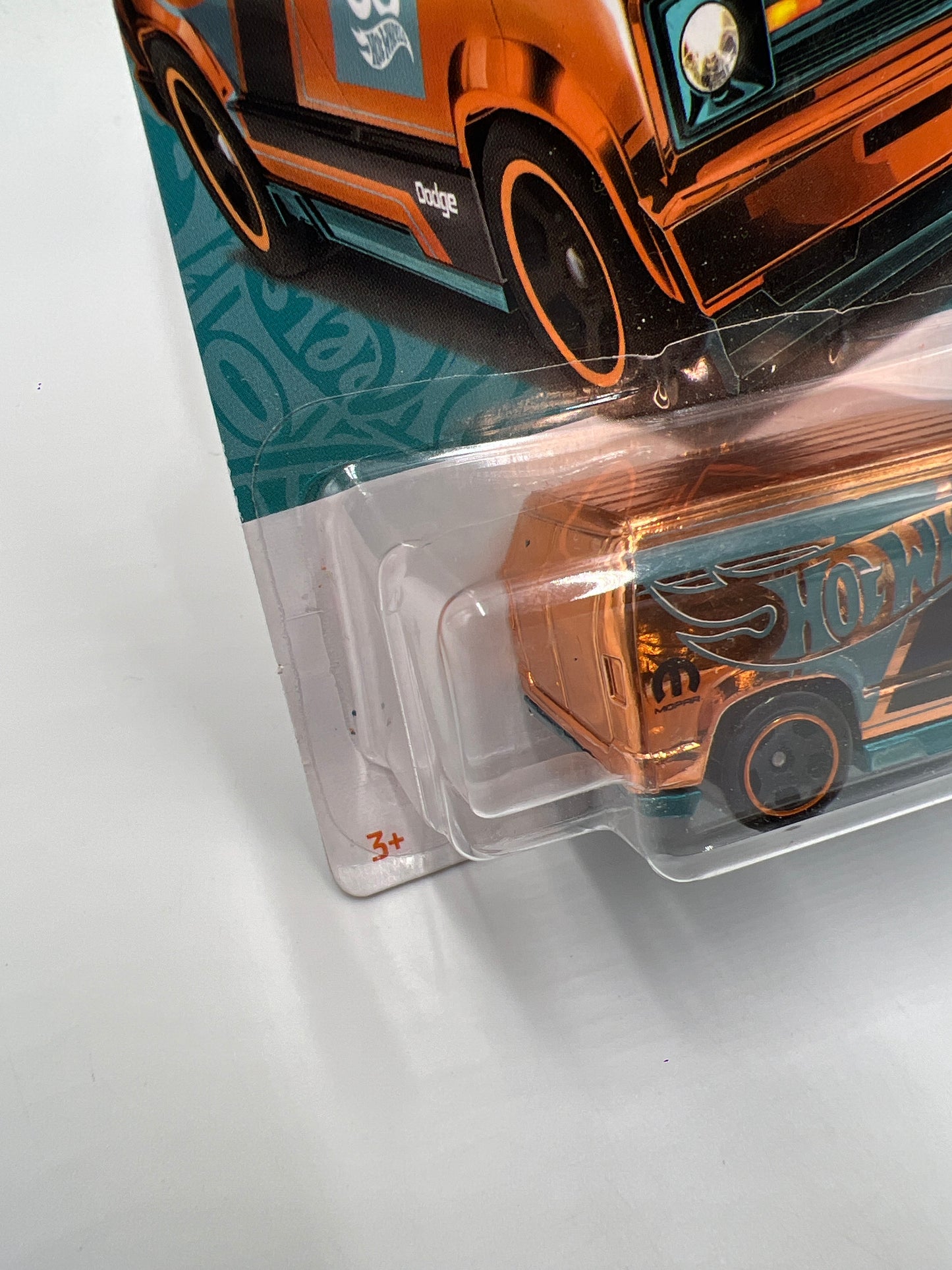 Hot Wheels 56th Anniversary #6 CHASE Custom 77 Dodge Van Gold 161B