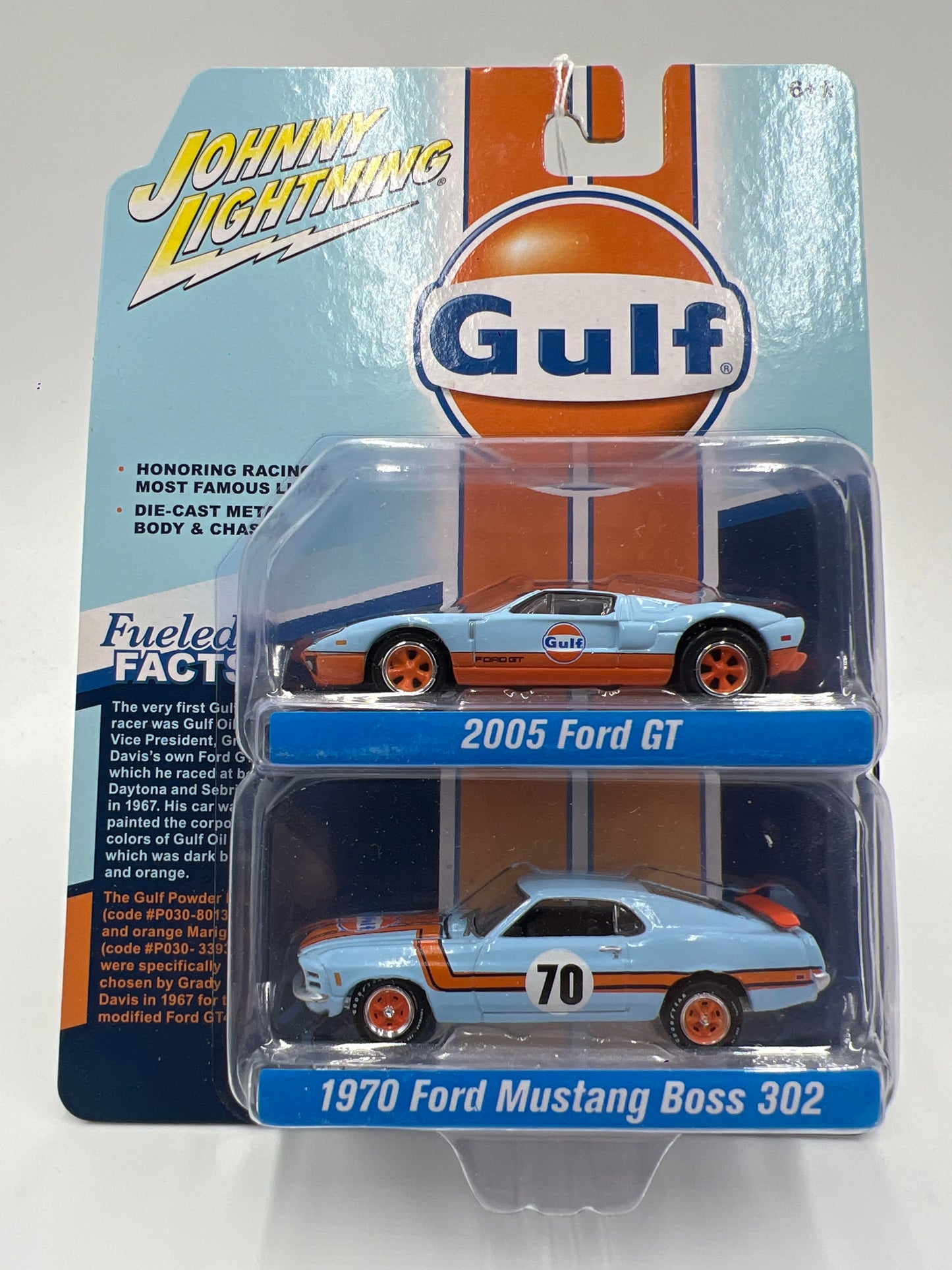 Johnny Lightning Release 3 Gulf 2 Pack 2005 Ford GT & 1970 Ford Mustang Boss 302