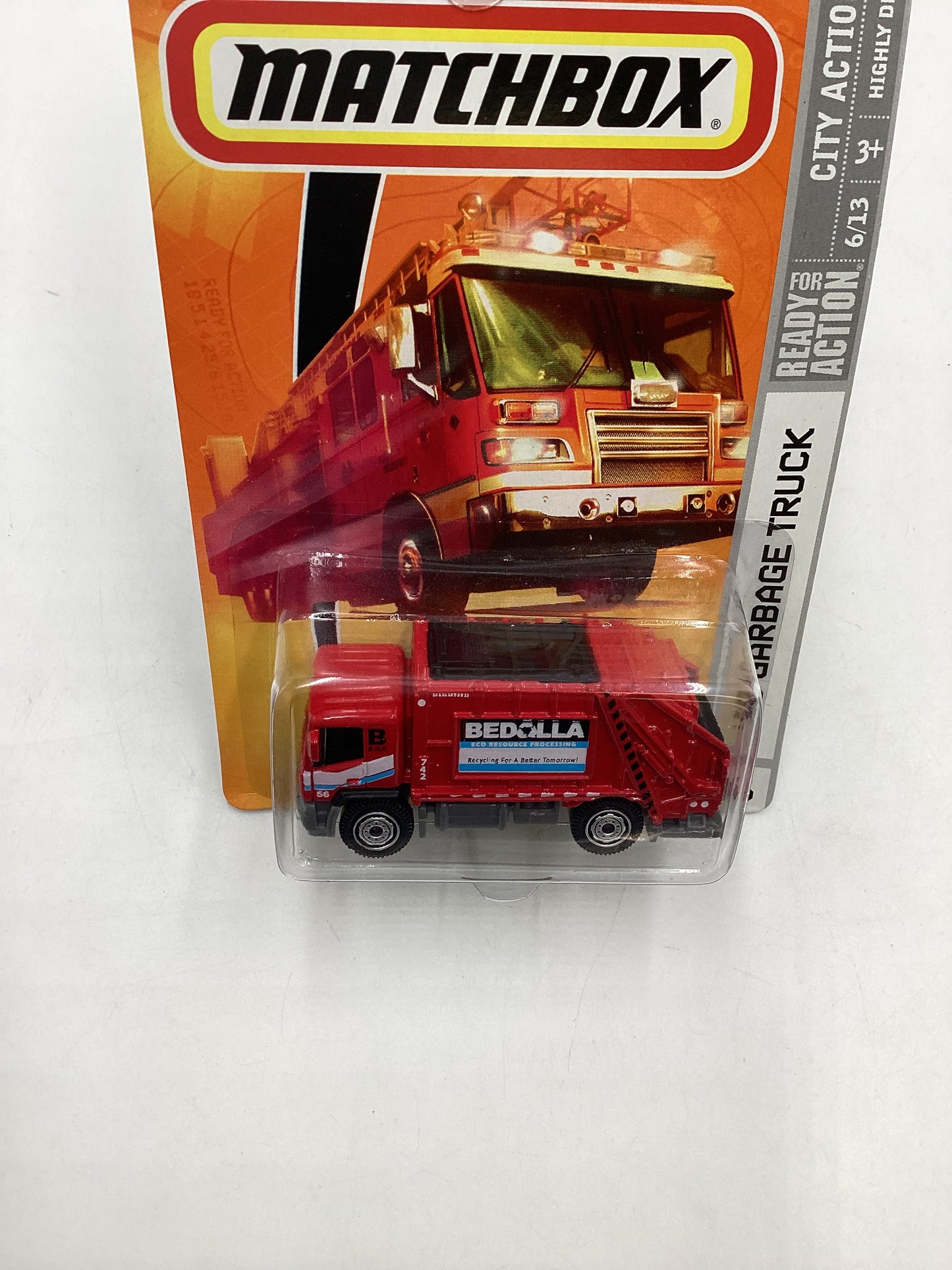 Matchbox City Action 08 Garbage Truck #46 207D