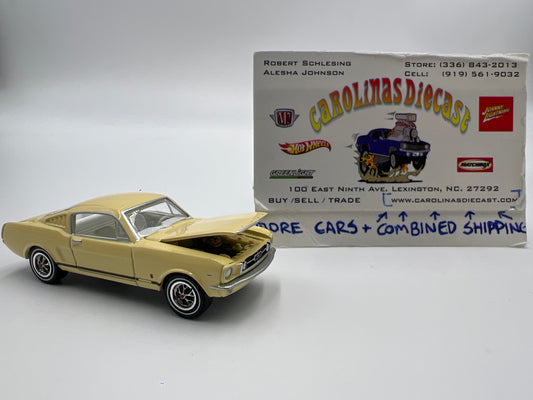 Greenlight Route 66 U.S.A Collector Pack 1965 Ford Mustang  Yellow Loose